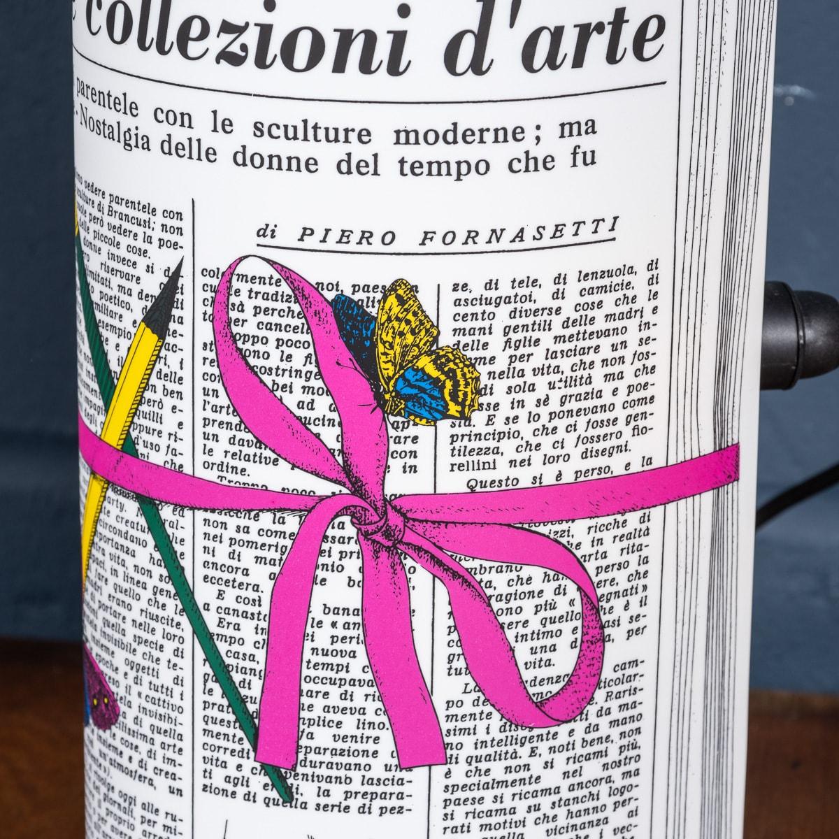 Una lampada da tavolo italiana vintage del XX secolo di Fornasetti 8
