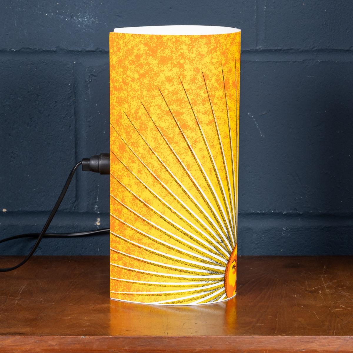 20ième siècle Vintage Italian 20th Century Table Lamp by Fornasetti