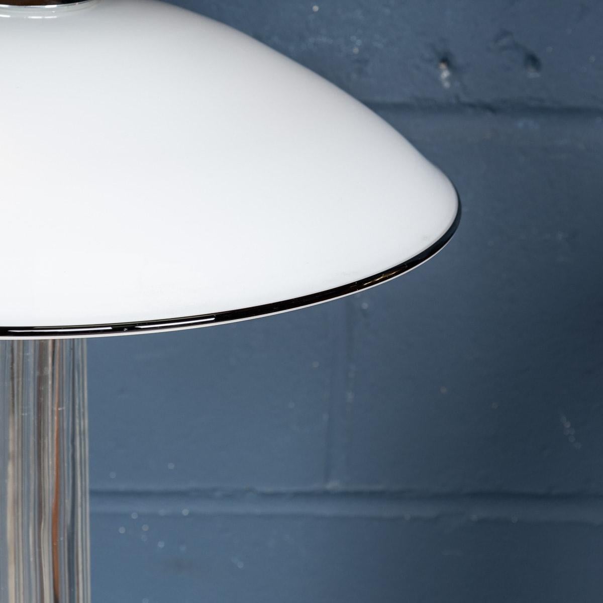 A.I.C C. Vintage Italian Table Lamp by Vistosi c.1980 en vente 3