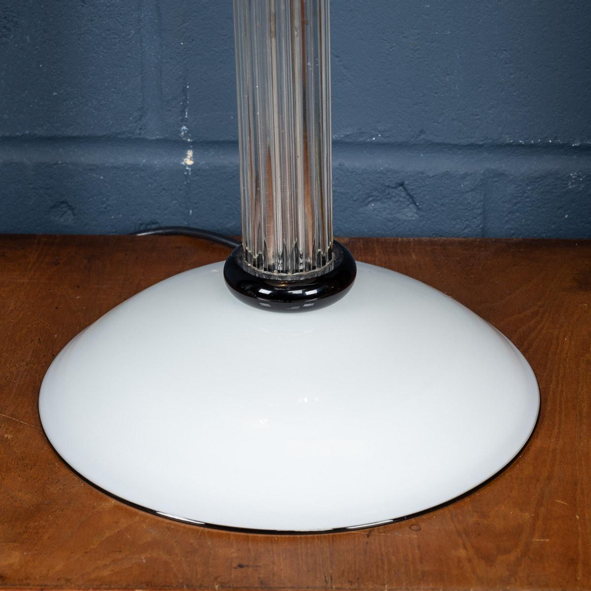 A.I.C C. Vintage Italian Table Lamp by Vistosi c.1980 en vente 6