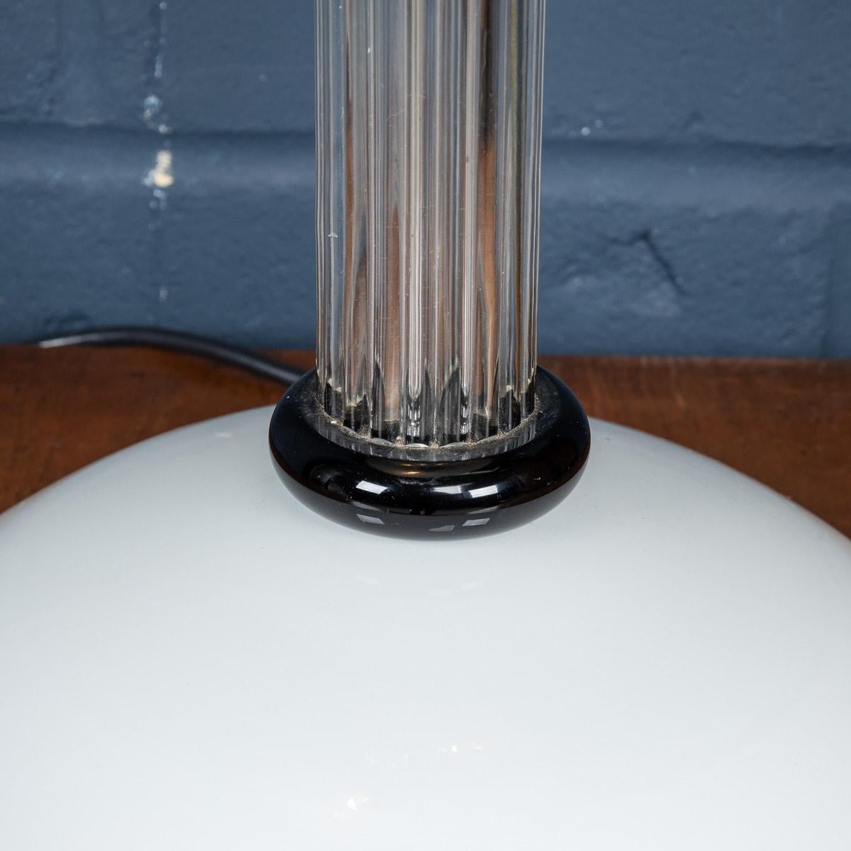 A.I.C C. Vintage Italian Table Lamp by Vistosi c.1980 en vente 8