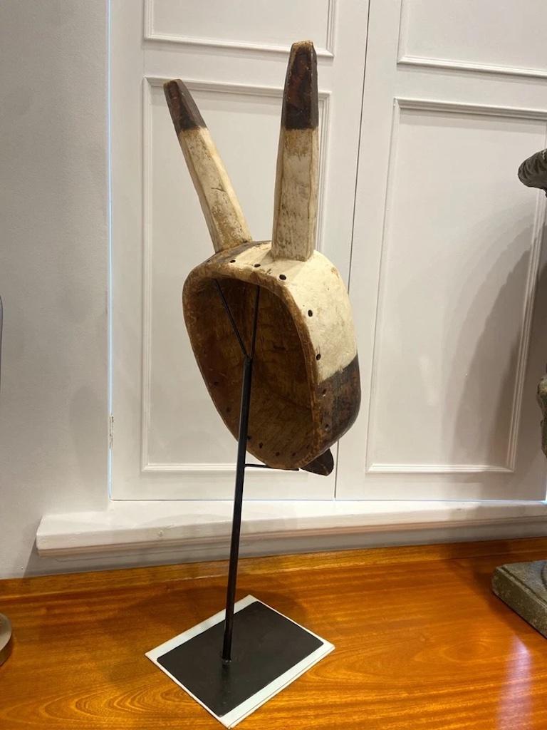 Maschera Grebo africana d'epoca su supporto, Liberia in vendita 3