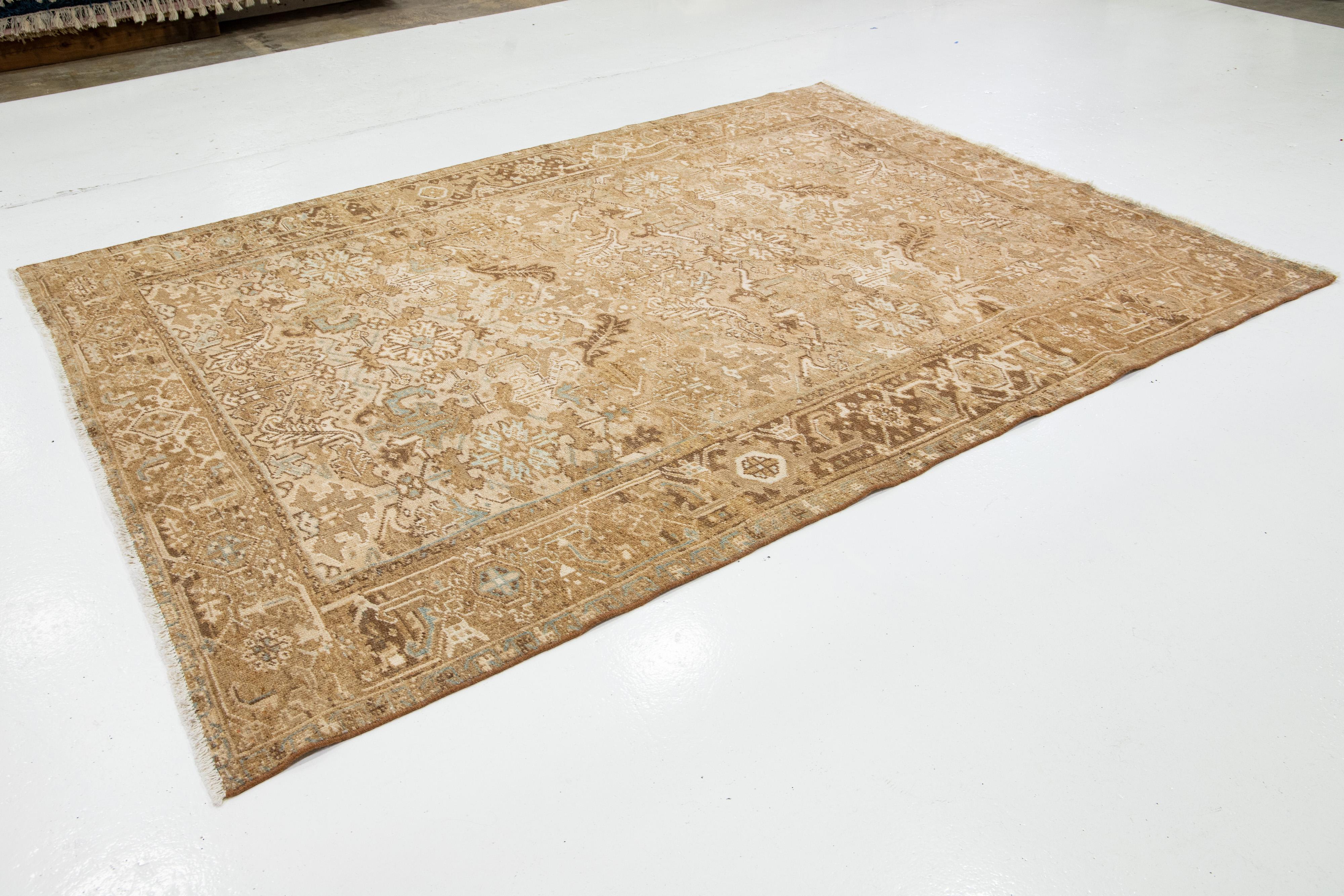 A Vintage Allover Designed Persian Heriz Wool Rug Handmade In Beige In Excellent Condition For Sale In Norwalk, CT