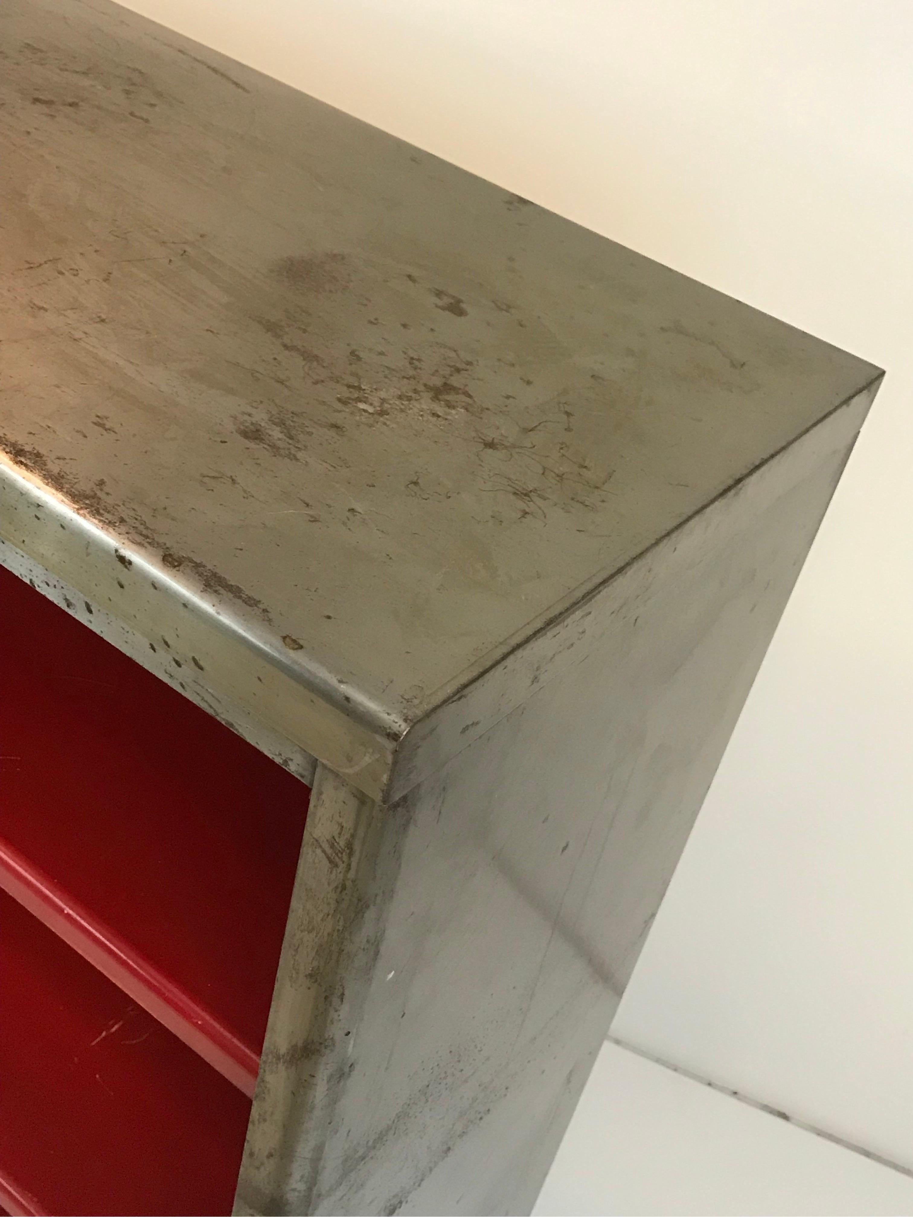 Machine-Made Vintage Art Metal Inc Steel Three Shelf Book Case with Bright Red Interior For Sale