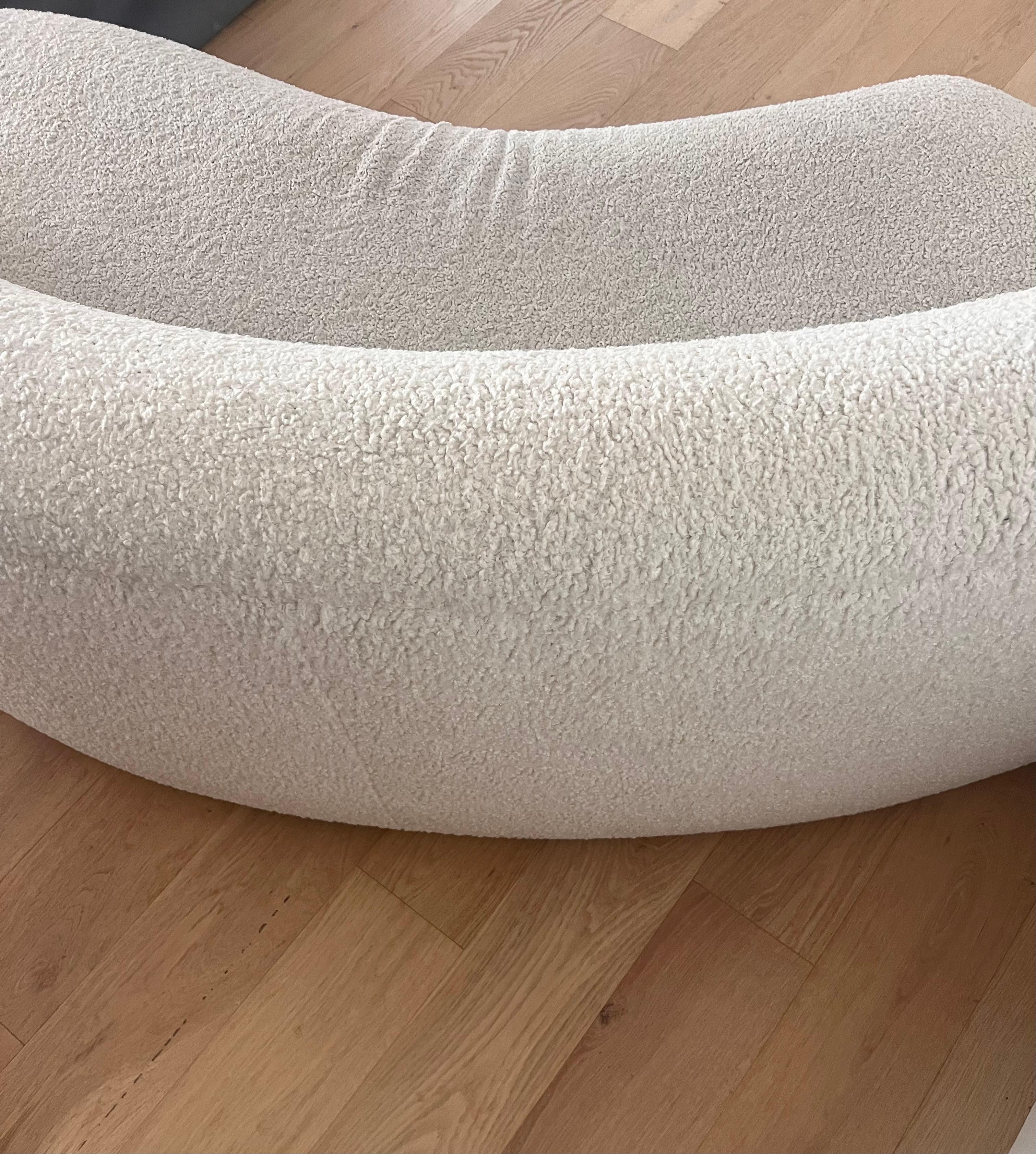 Canapé biomorphique vintage en peau de mouton, fin du 20e siècle en vente 6
