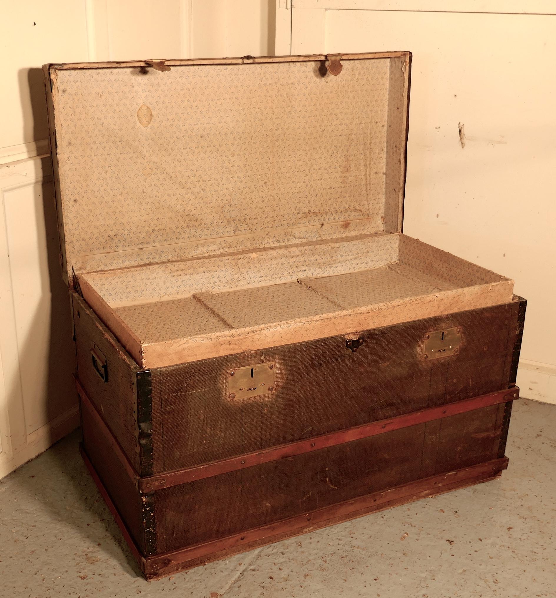 A Vintage Brass and Bound Canvas Travel Steamer Trunk  A very useful decorative  For Sale 1