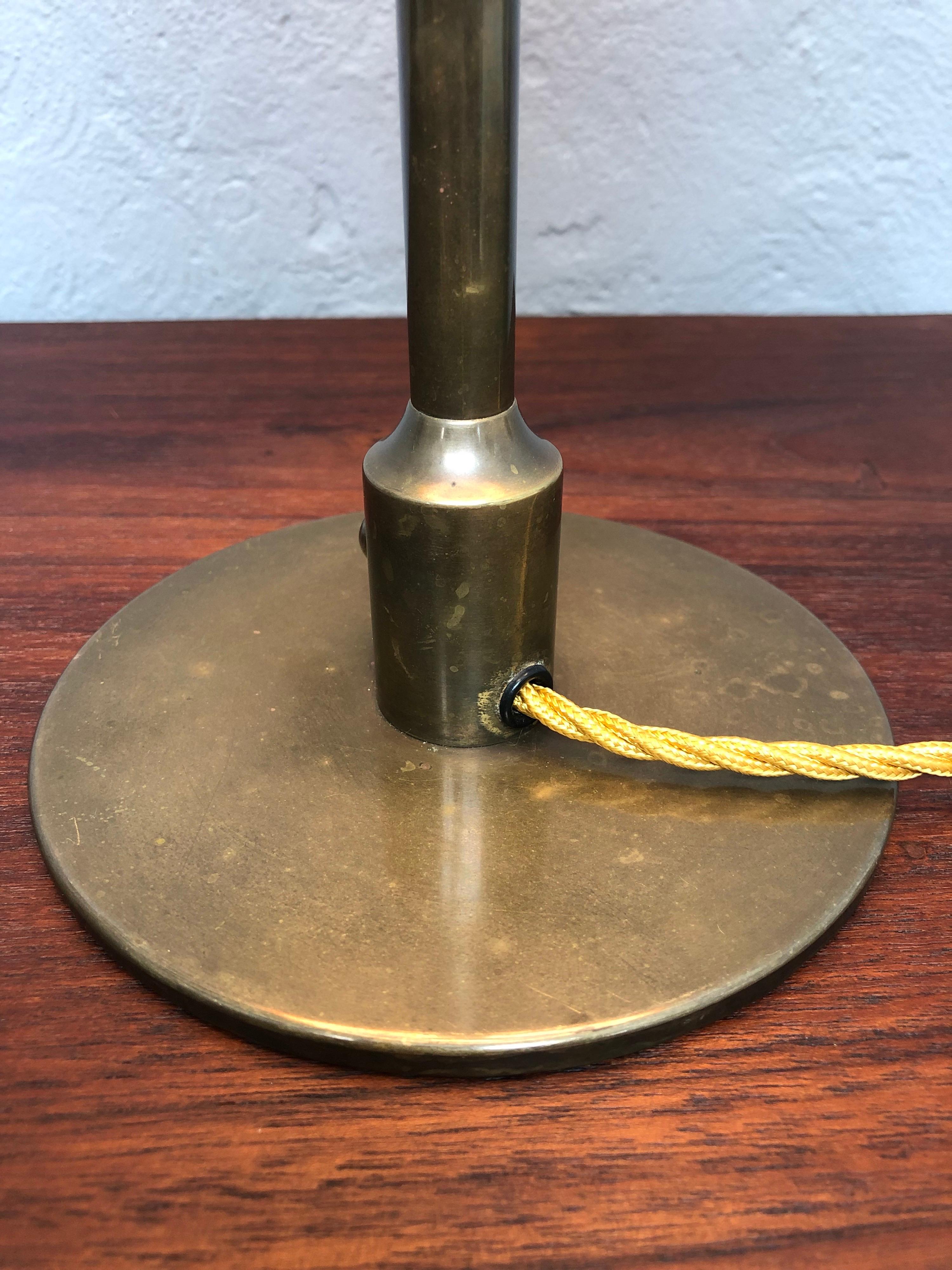 Mid-Century Modern Vintage Brass Table Lamp by Fog & Mørup Lamp Makers from the 1940s For Sale