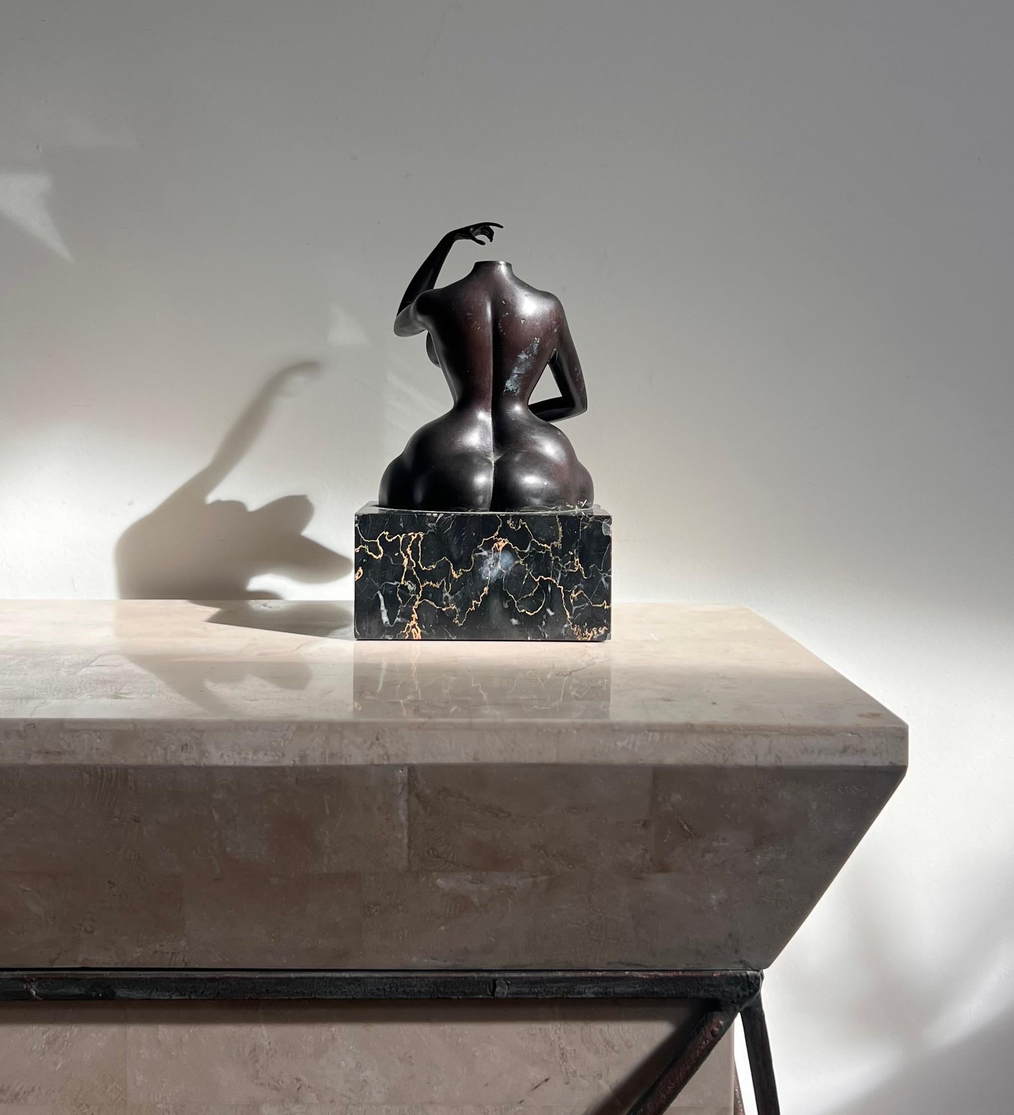 Un torse vintage en bronze d'une femme voluptueuse par Rudolf Hausner, 1977 2