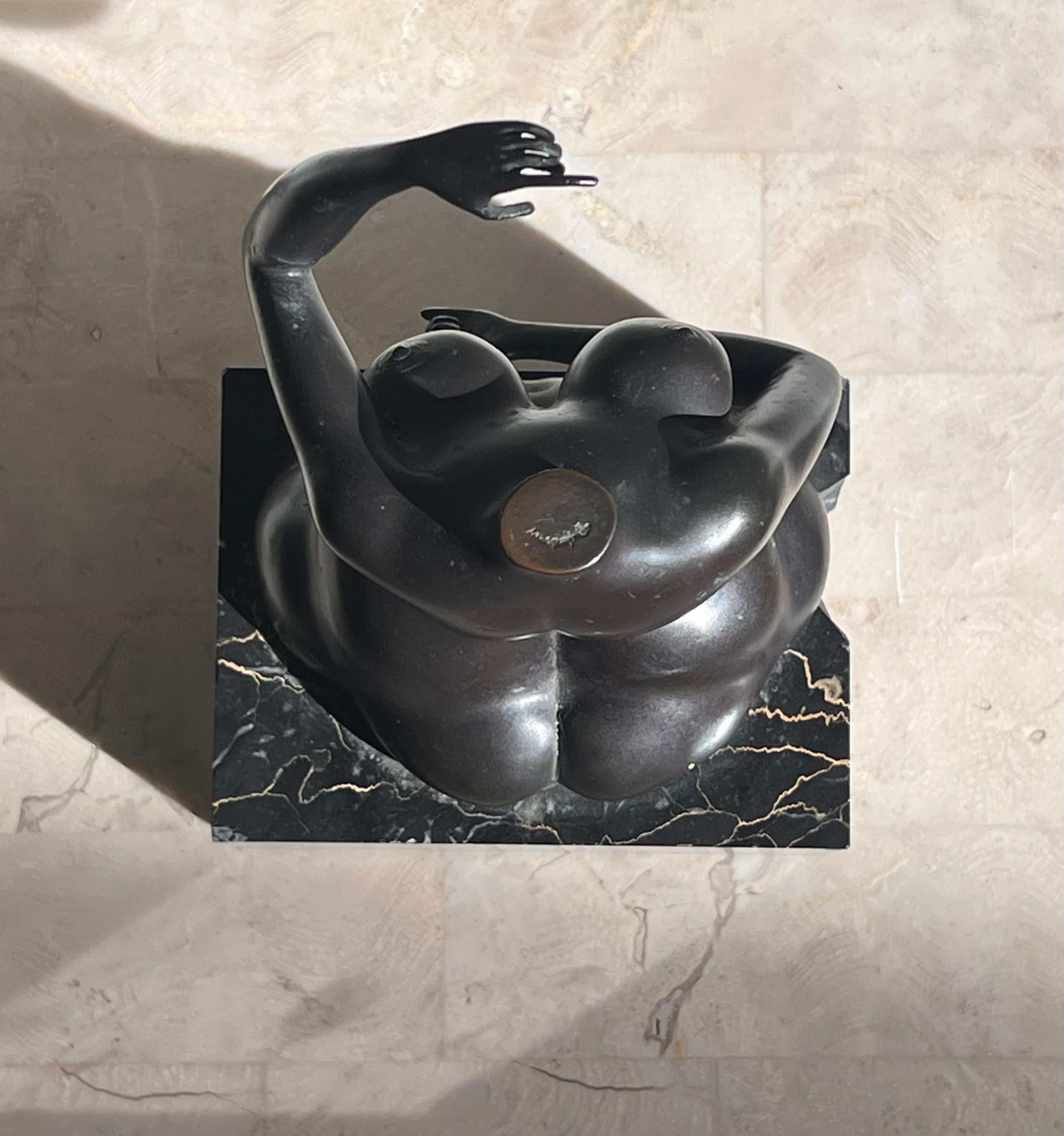 Un torse vintage en bronze d'une femme voluptueuse par Rudolf Hausner, 1977 5