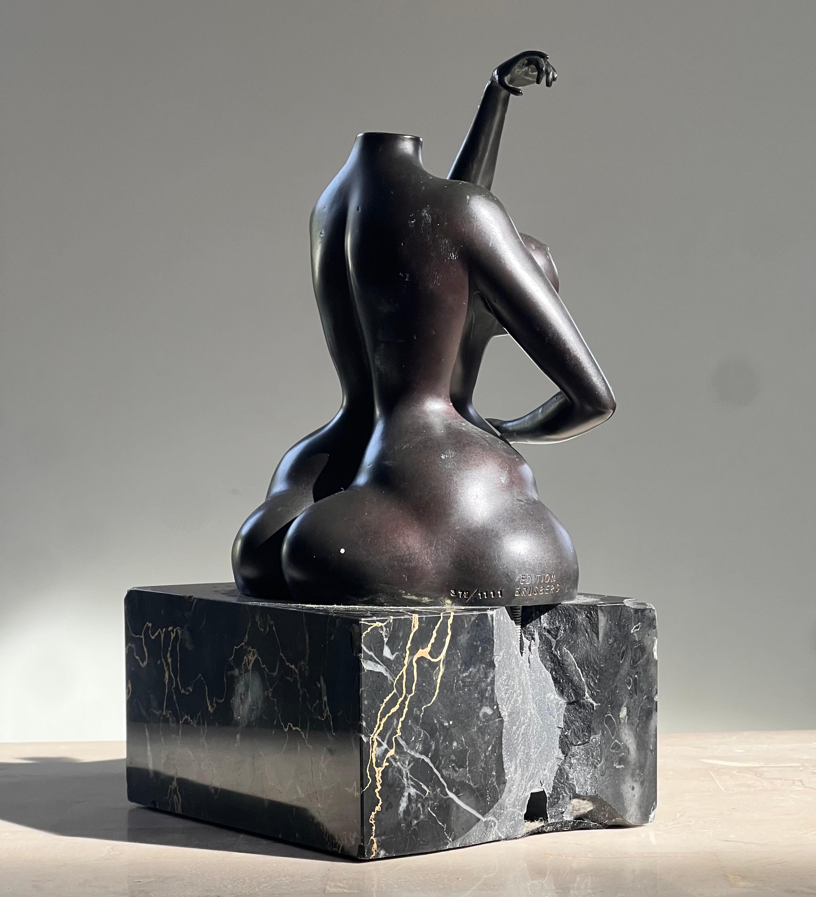 Un torse vintage en bronze d'une femme voluptueuse par Rudolf Hausner, 1977 11