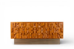 Aparador Brutalista Vintage con Superficies de Latón Macizo