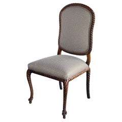 Chaise d'appoint/de bureau en bois sculpté de Century Furniture, d'époque