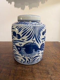 A Vintage Chinese Ceramic Blue and White Lidded Jar