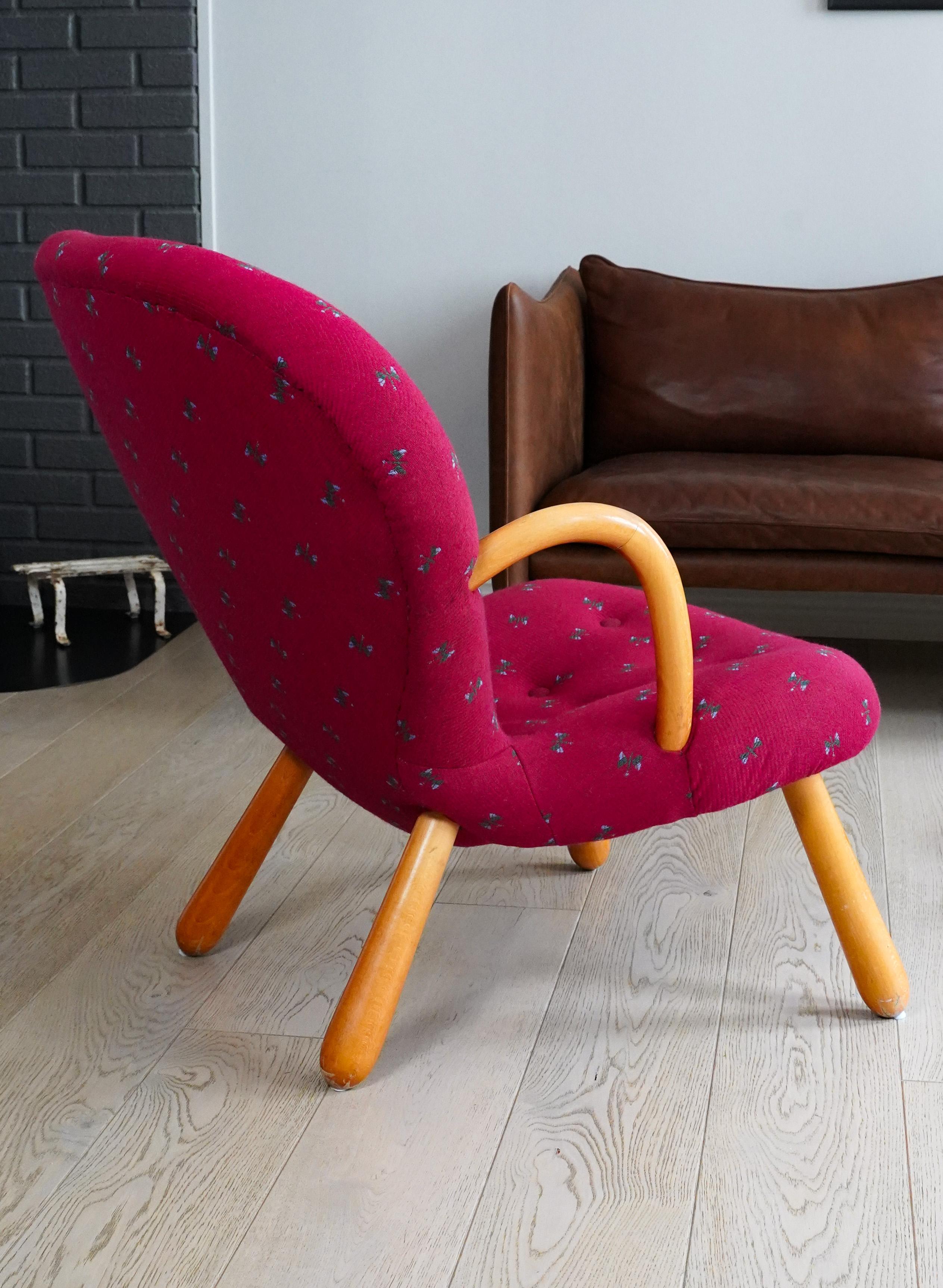 Mid-Century Modern A Vintage Clam Chair, by Arnold Madsen for Vik & Blindheim, Norway 1953 For Sale