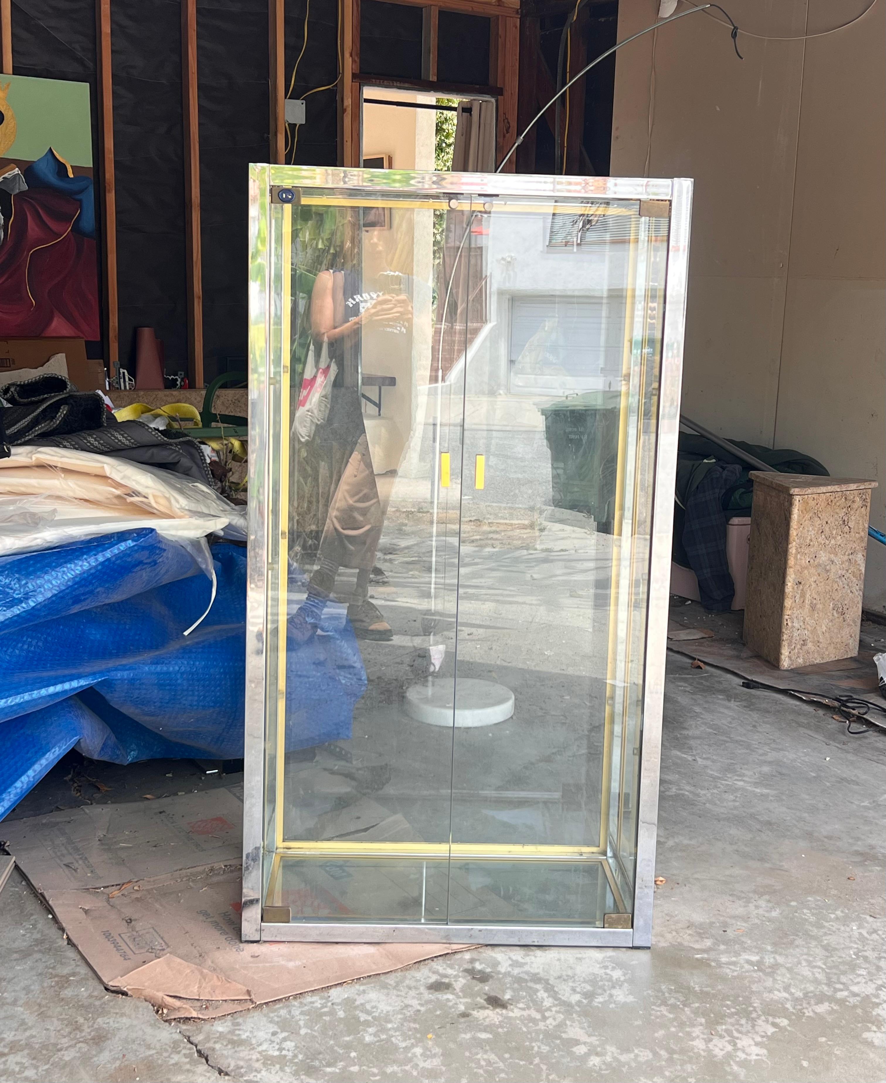 A vintage French glass and chrome curio cabinet / vitrine by Camard, 20th c 11