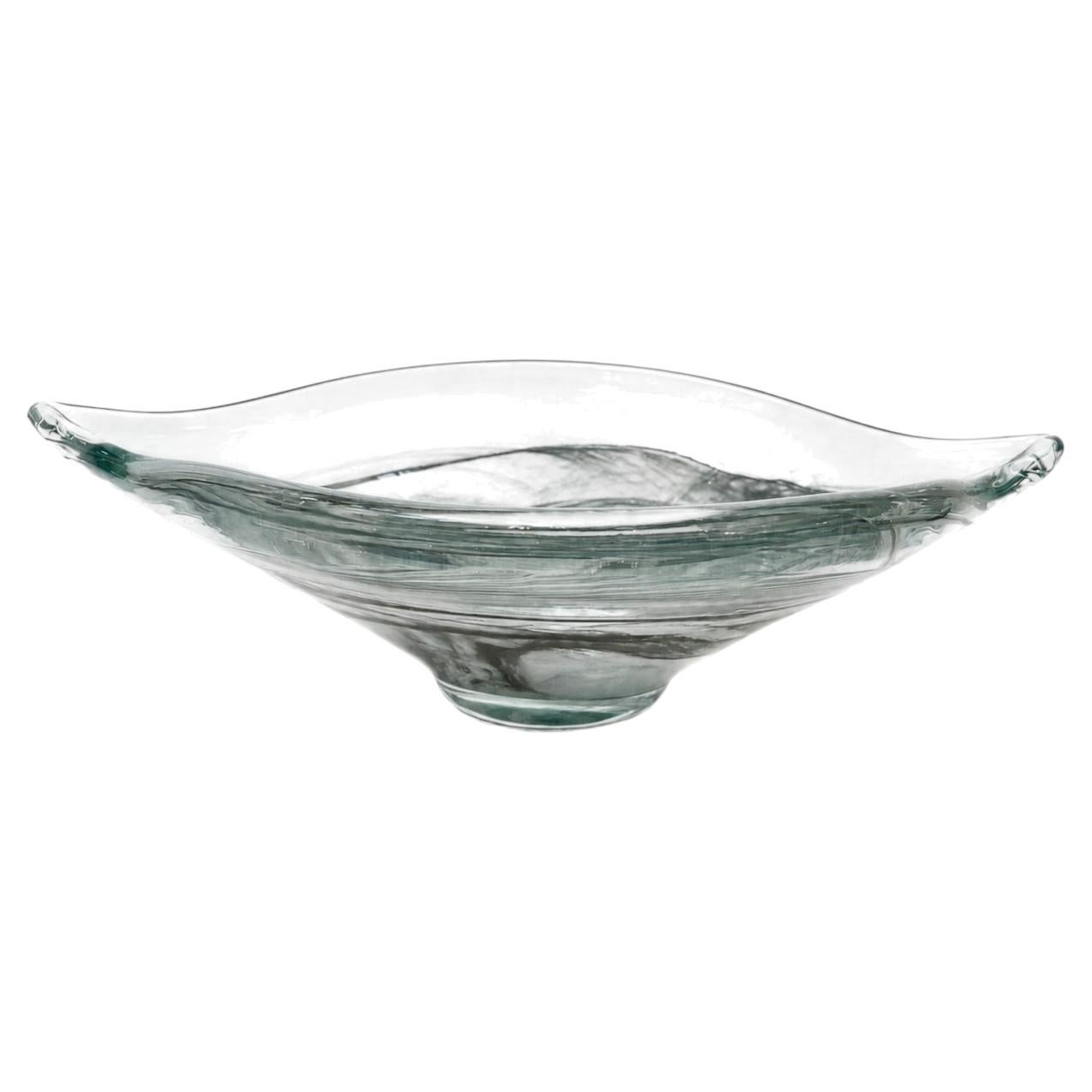 Un plateau en verre vintage