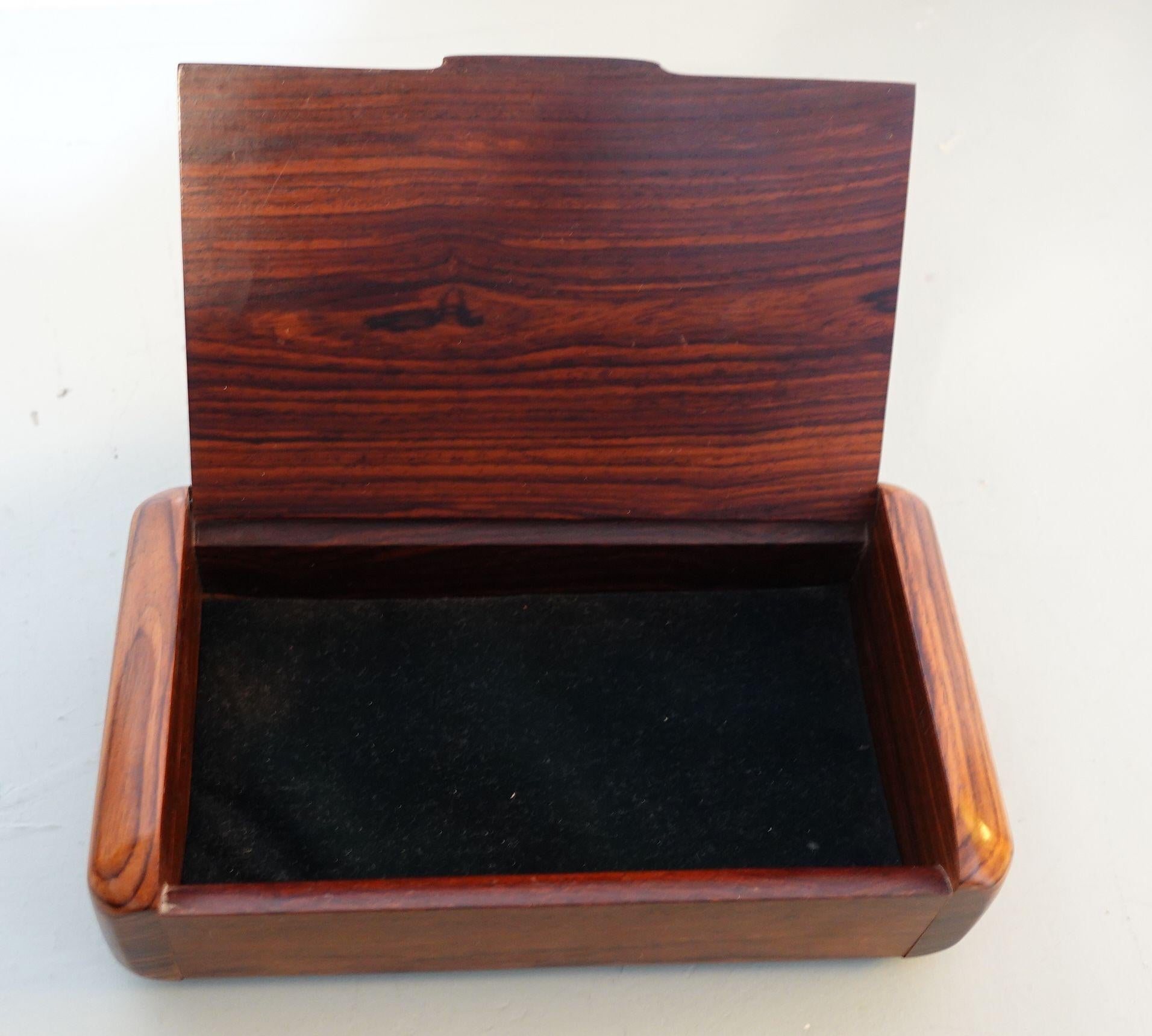 Chinese Vintage Huanghuali Wood Box, China For Sale