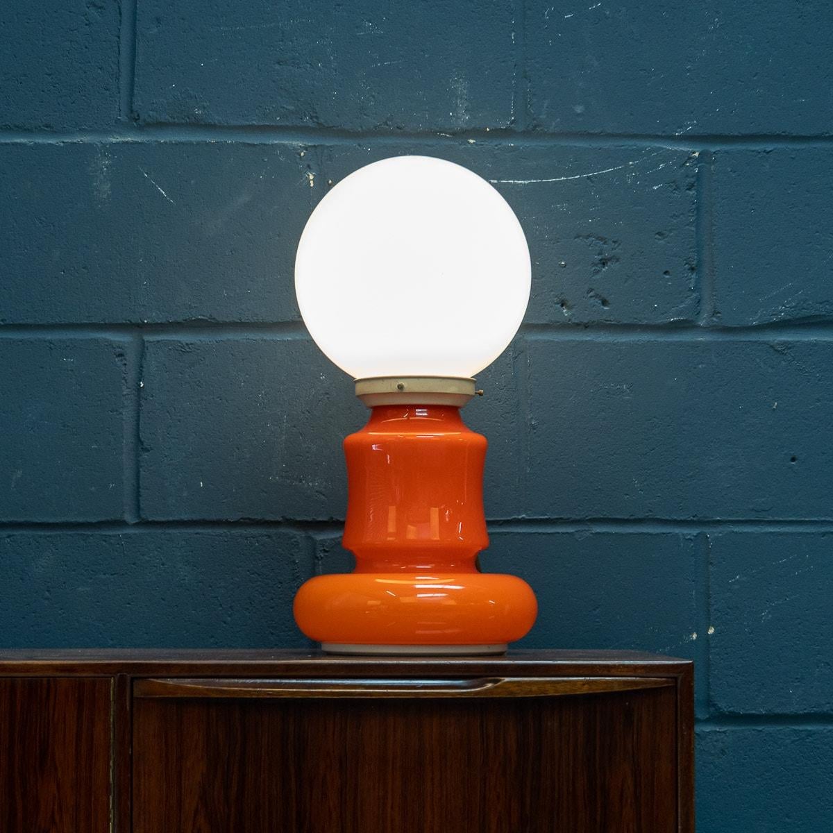 Italiano Una lampada da tavolo vintage Italian Lamp 