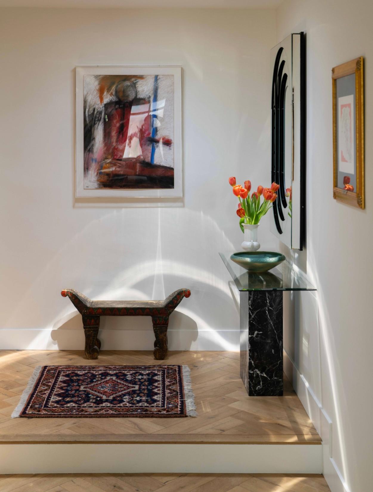A vintage Italian black marble console table with chrome and glass, late 20th c. For Sale 2