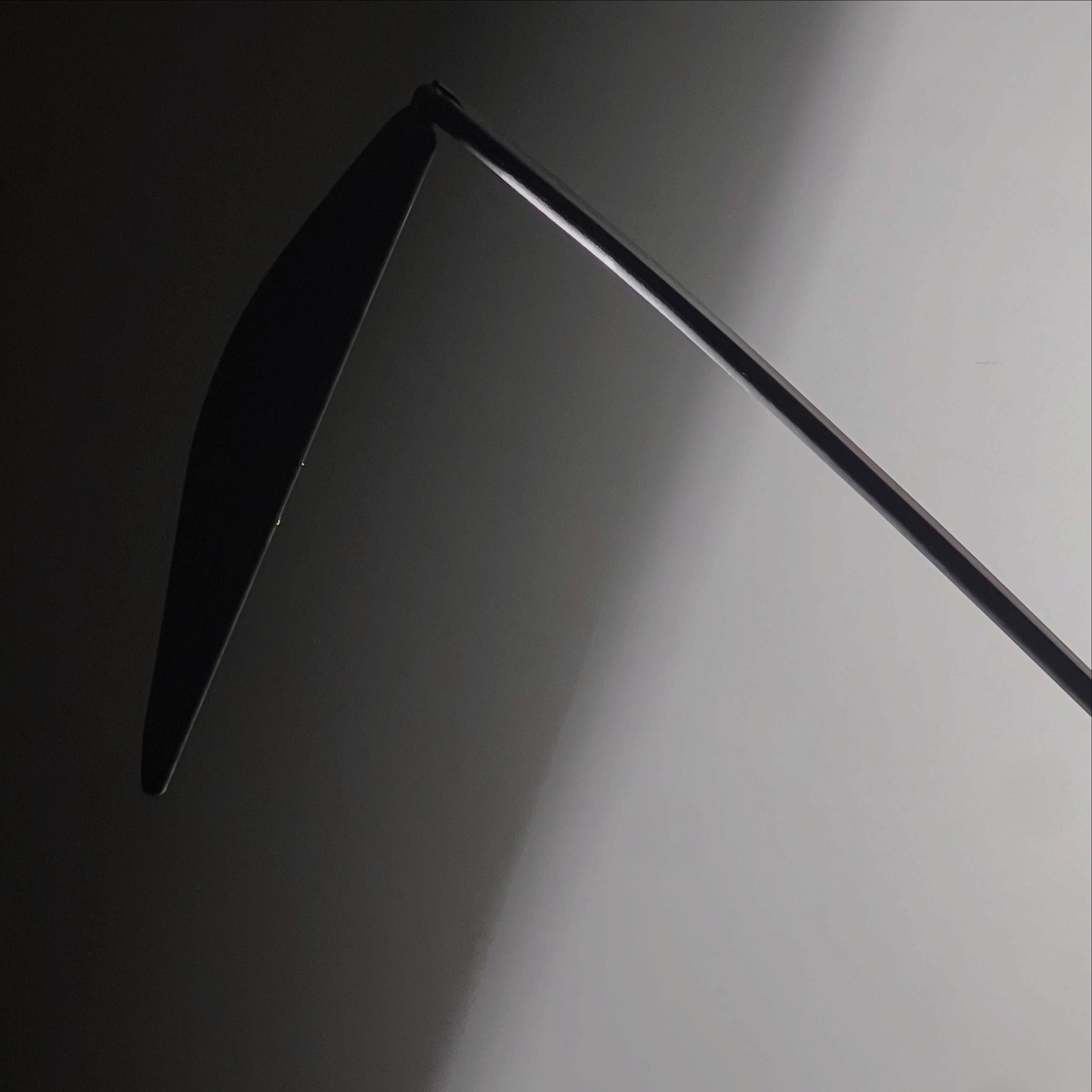 A vintage Italian « Dove » table lamp by PAF Studio, Milan 20th century In Good Condition In View Park, CA