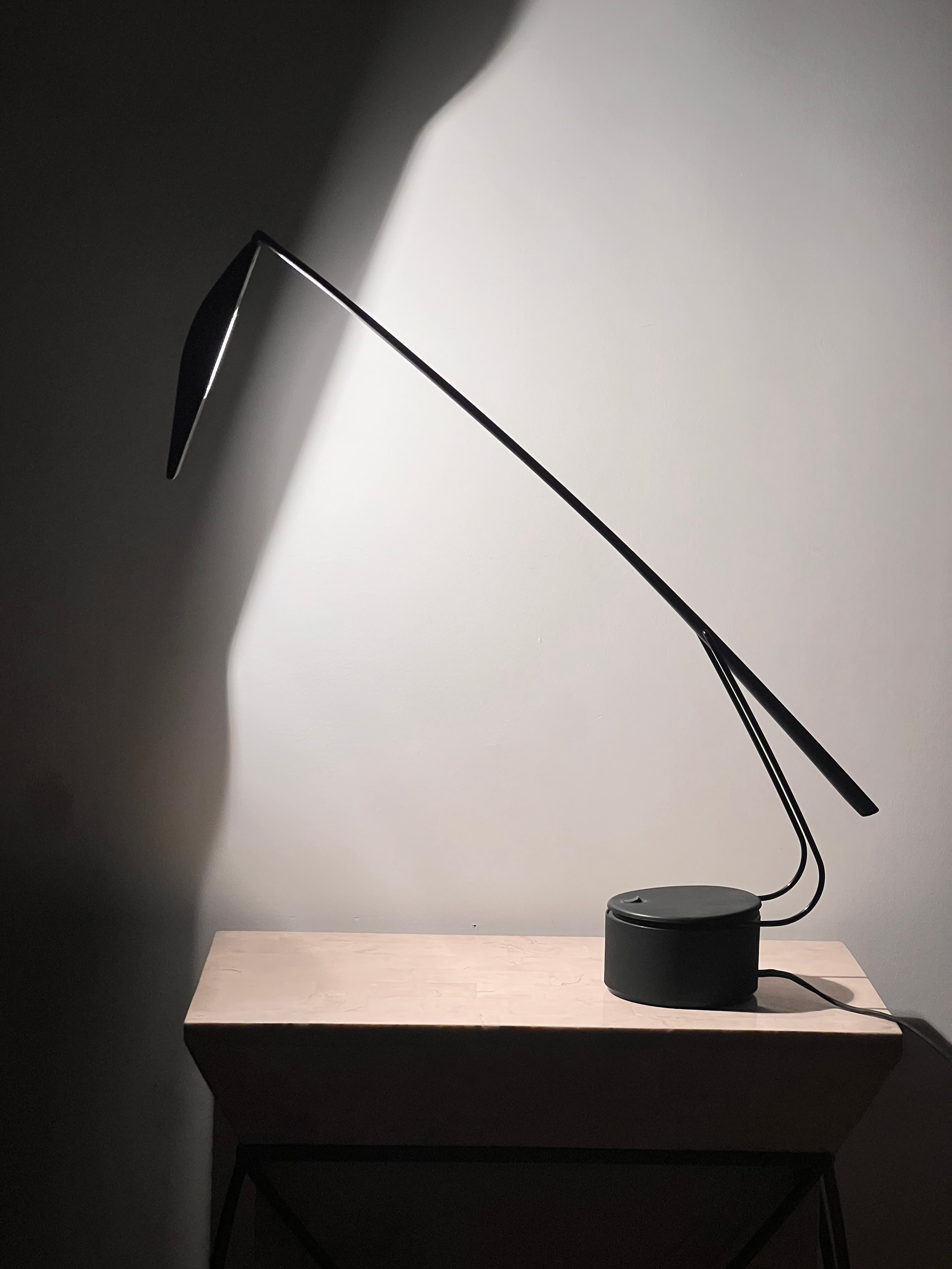 A vintage Italian « Dove » table lamp by PAF Studio, Milan 20th century 3