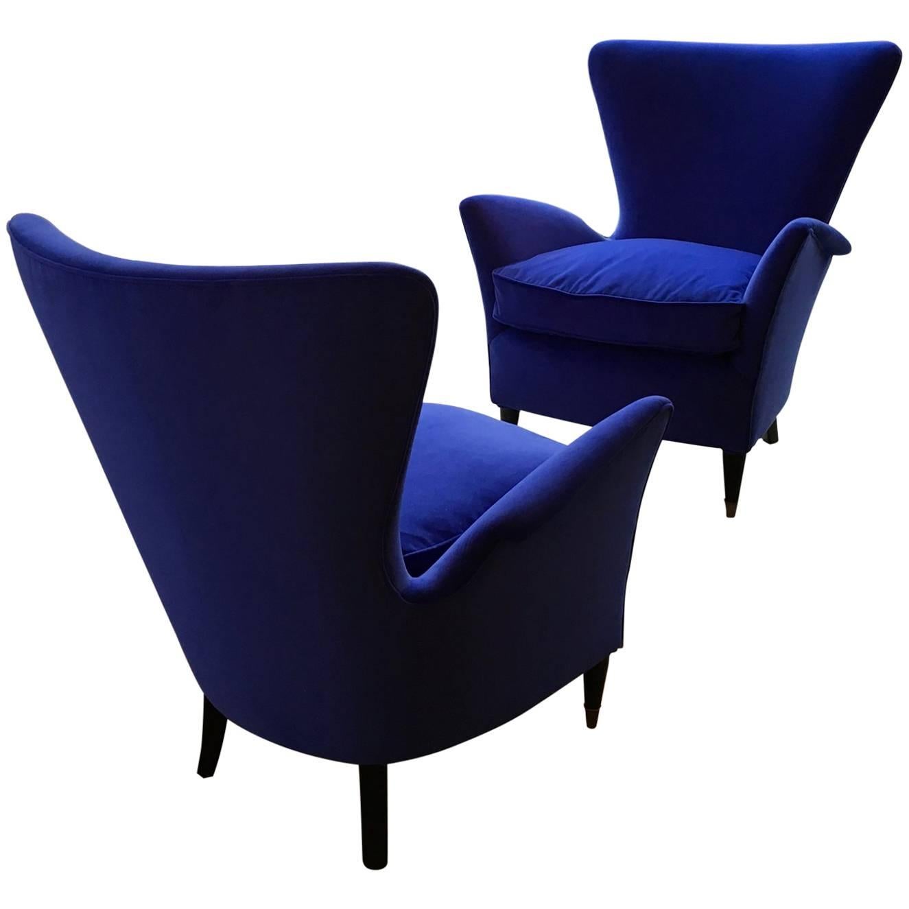 Single 1950's Sculptural Italian Lounge Chair, royal blue velvet, attr. to Ponti In Good Condition For Sale In London, Fitzrovia