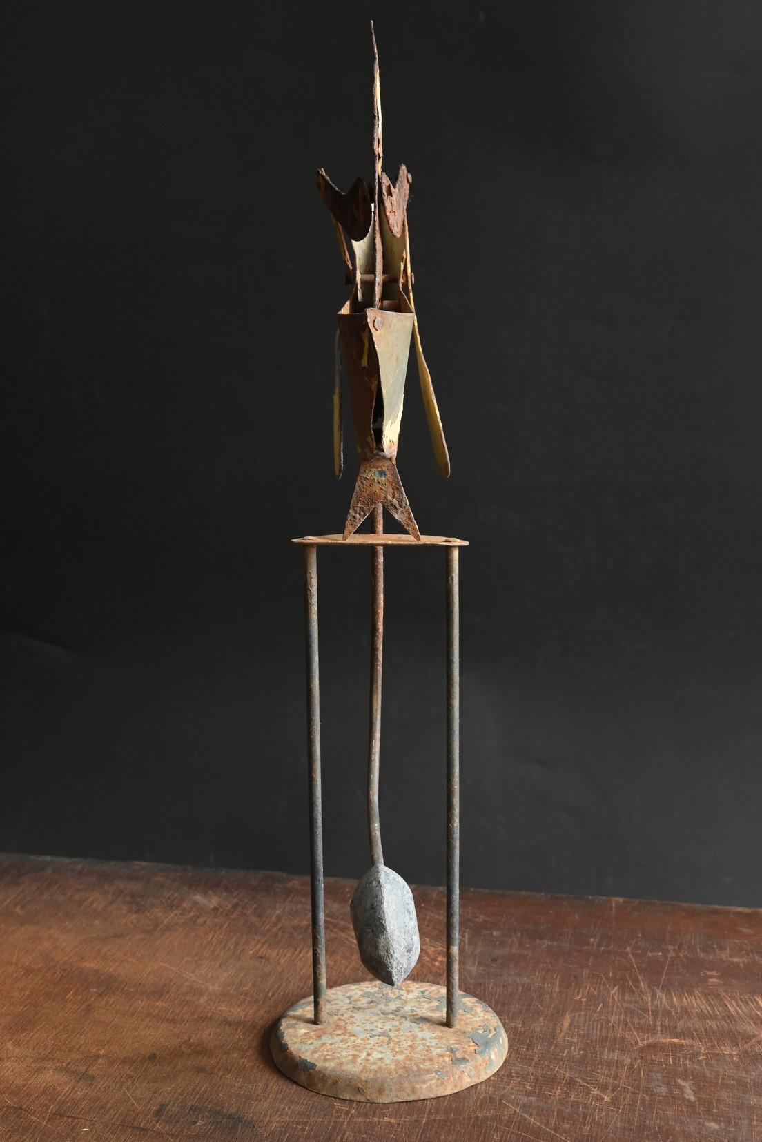 Hand-Crafted A vintage kinetic balance object of a small rowboat/Vintage iron balance toy For Sale