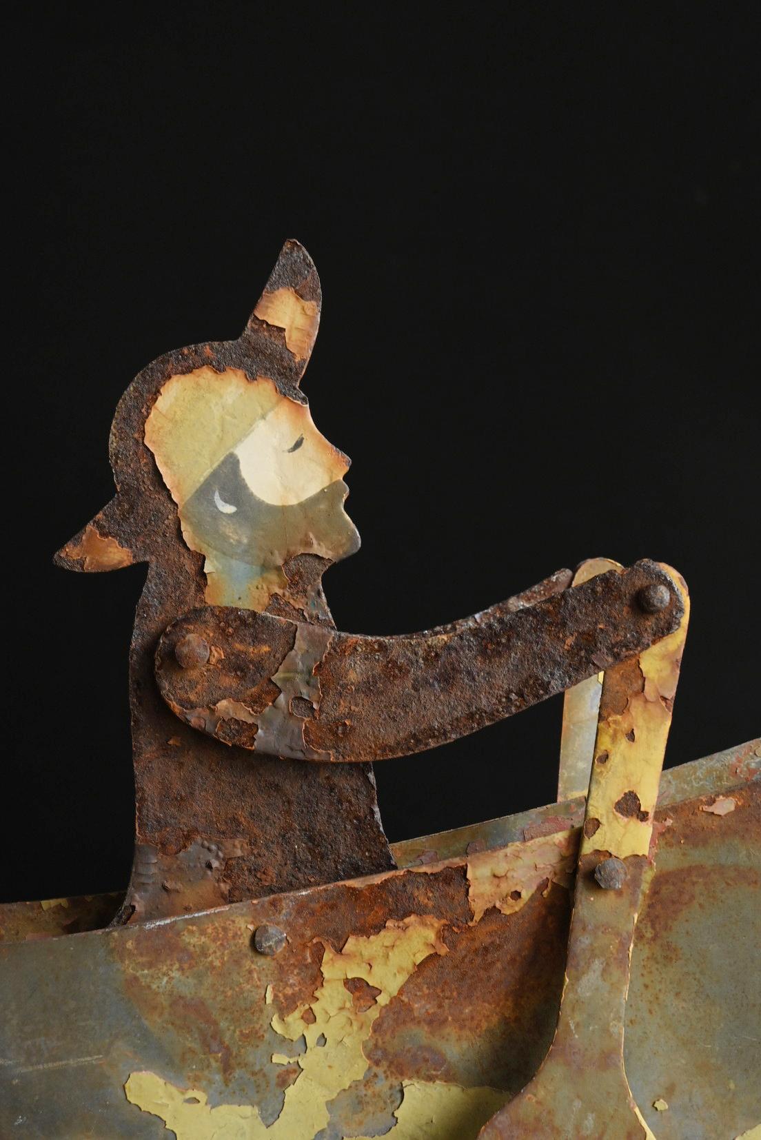 20th Century A vintage kinetic balance object of a small rowboat/Vintage iron balance toy For Sale
