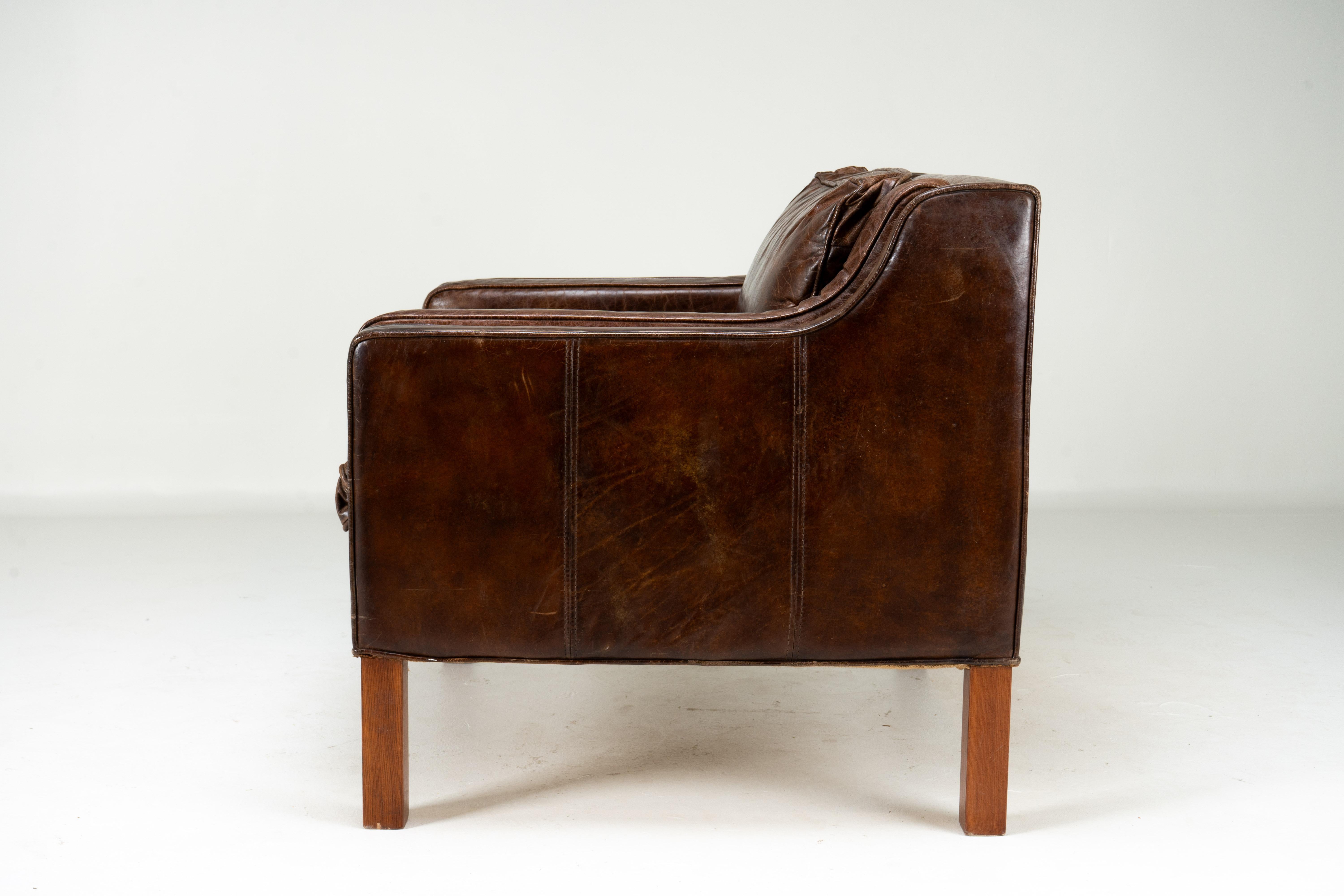 Ein Vintage-Lederstuhl aus Leder (Schaffell und Schafleder) im Angebot