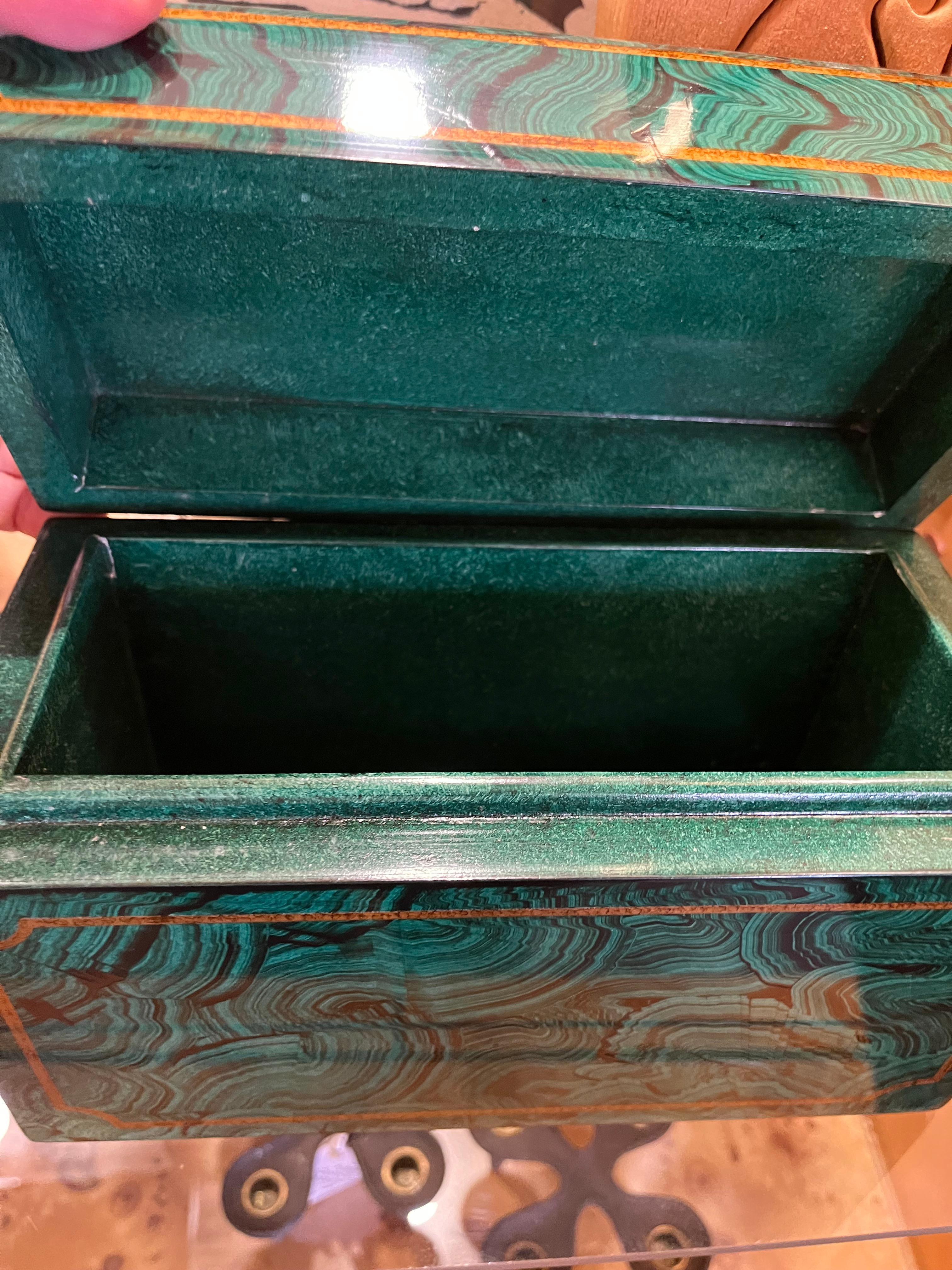 Vintage Maitland Smith Faux Malachite Lidded Box In Good Condition In Chicago, IL