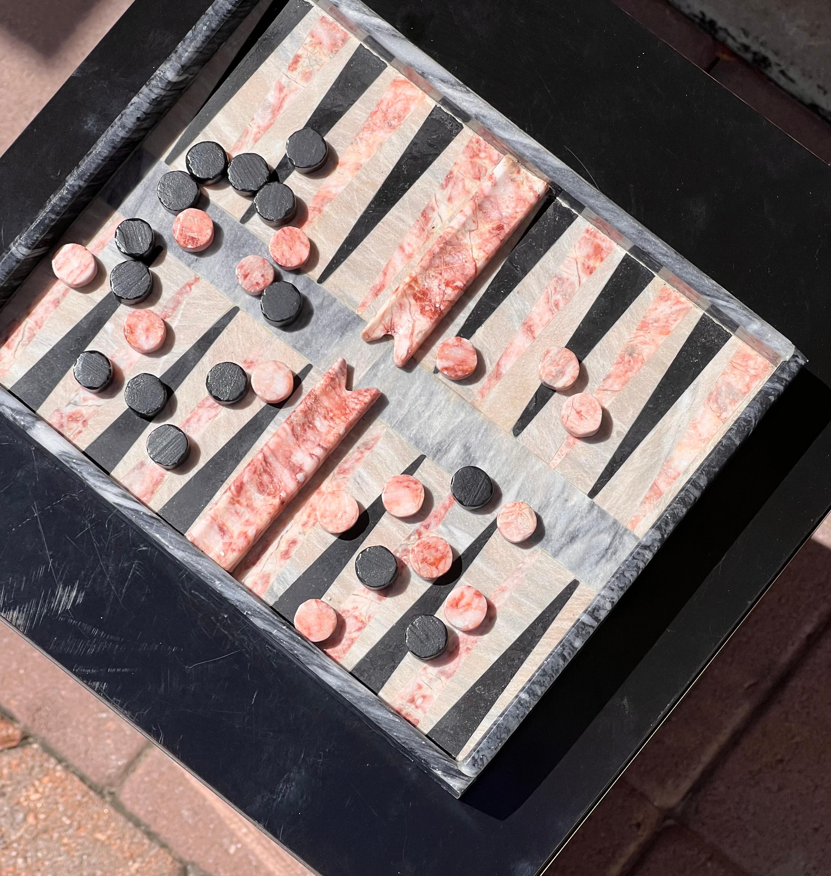 Un set da gioco di backgammon in marmo d'epoca, 20° secolo in vendita 8
