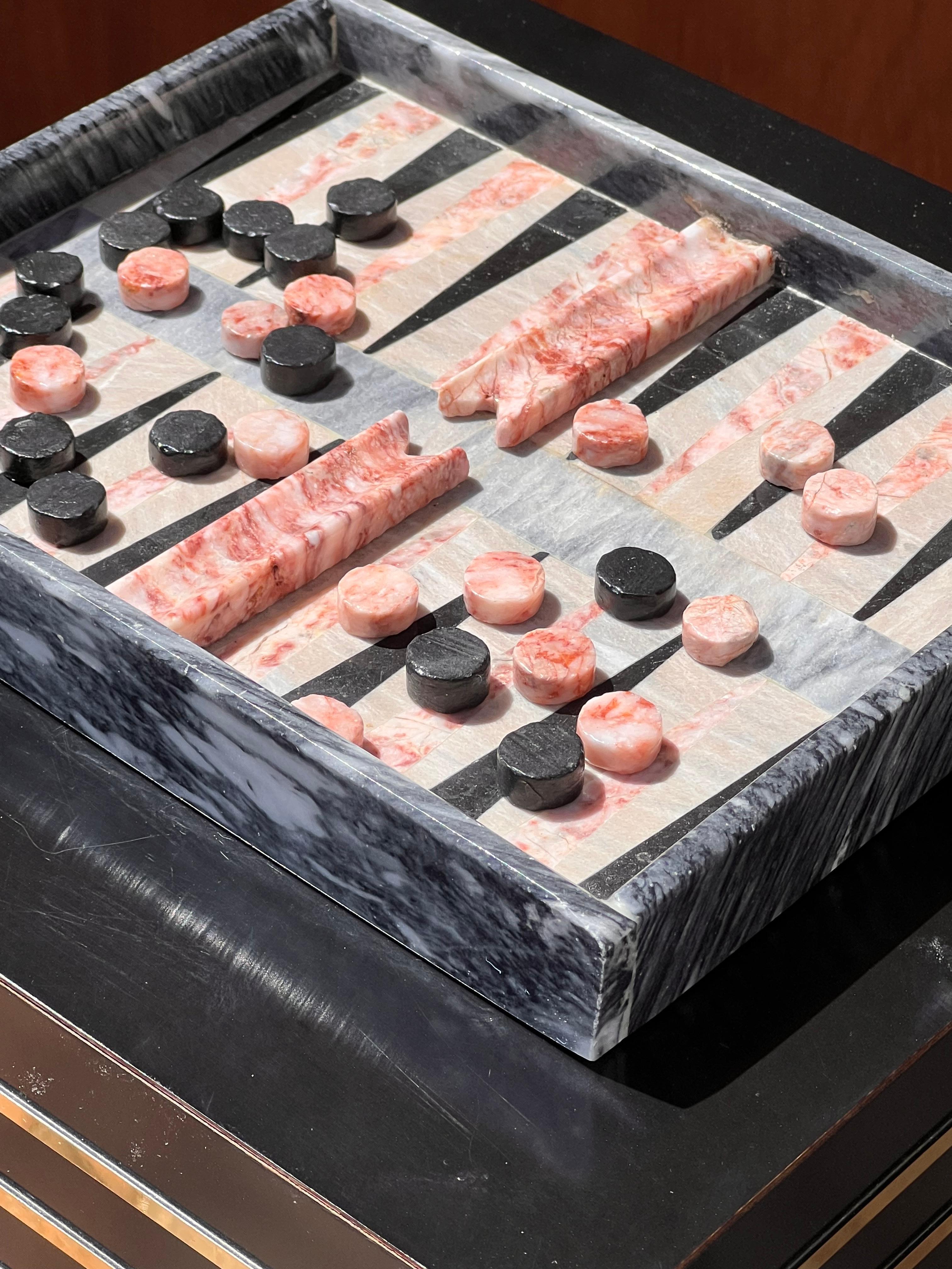 Un set da gioco di backgammon in marmo d'epoca, 20° secolo in vendita 2