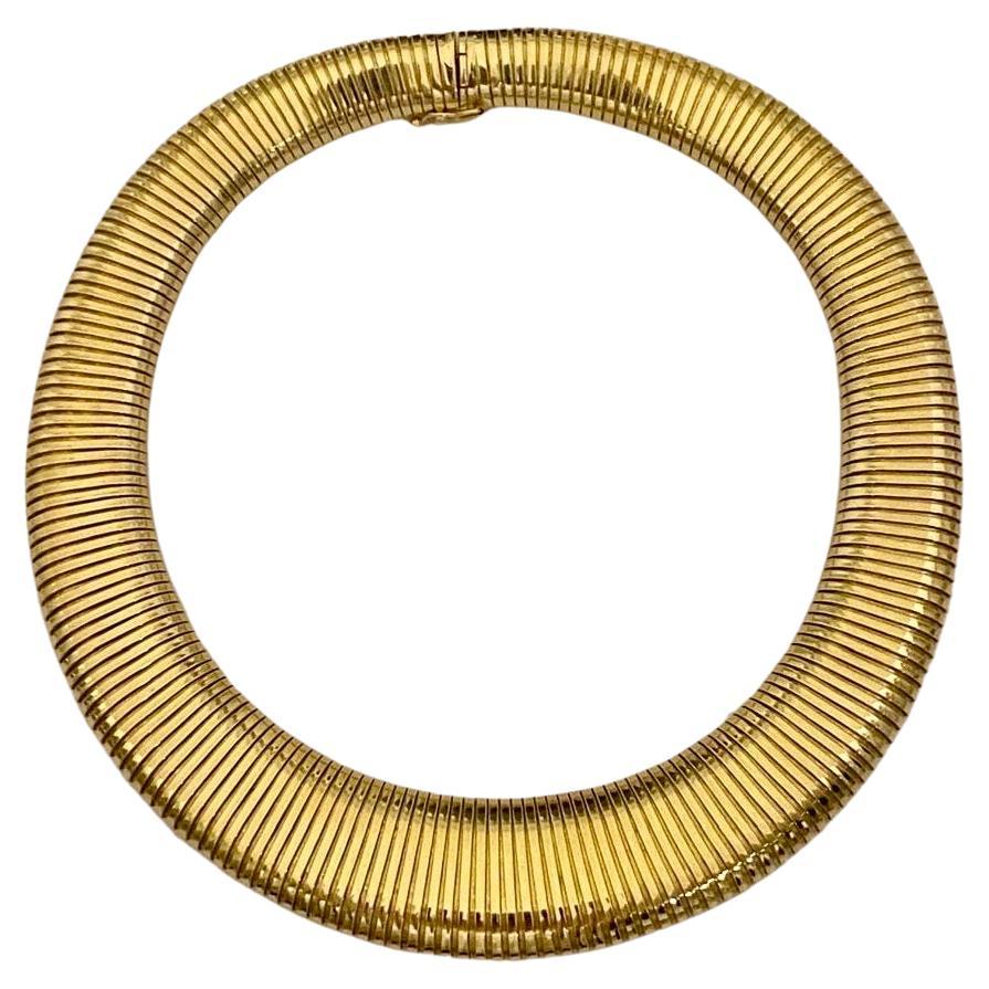 A Vintage Mid Century Italian Tubogas 14k Gold Necklace  For Sale 1