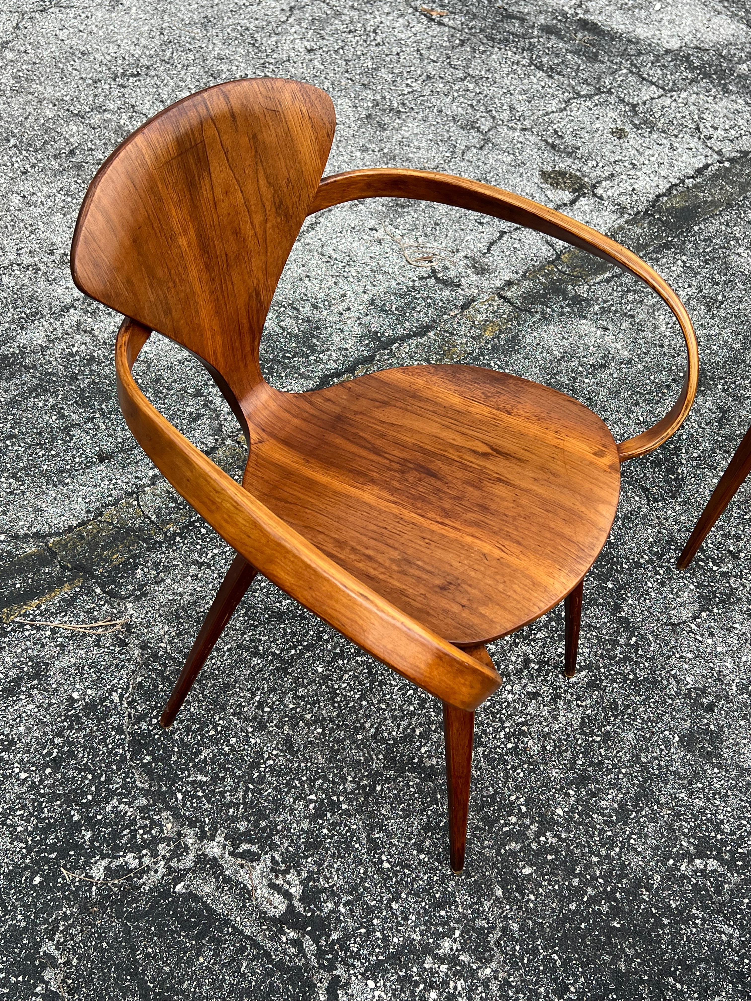 Sillón vintage Norman Cherner Plycraft  Y Tres Sillas Laterales ca' 1950's en Bueno estado para la venta en St.Petersburg, FL