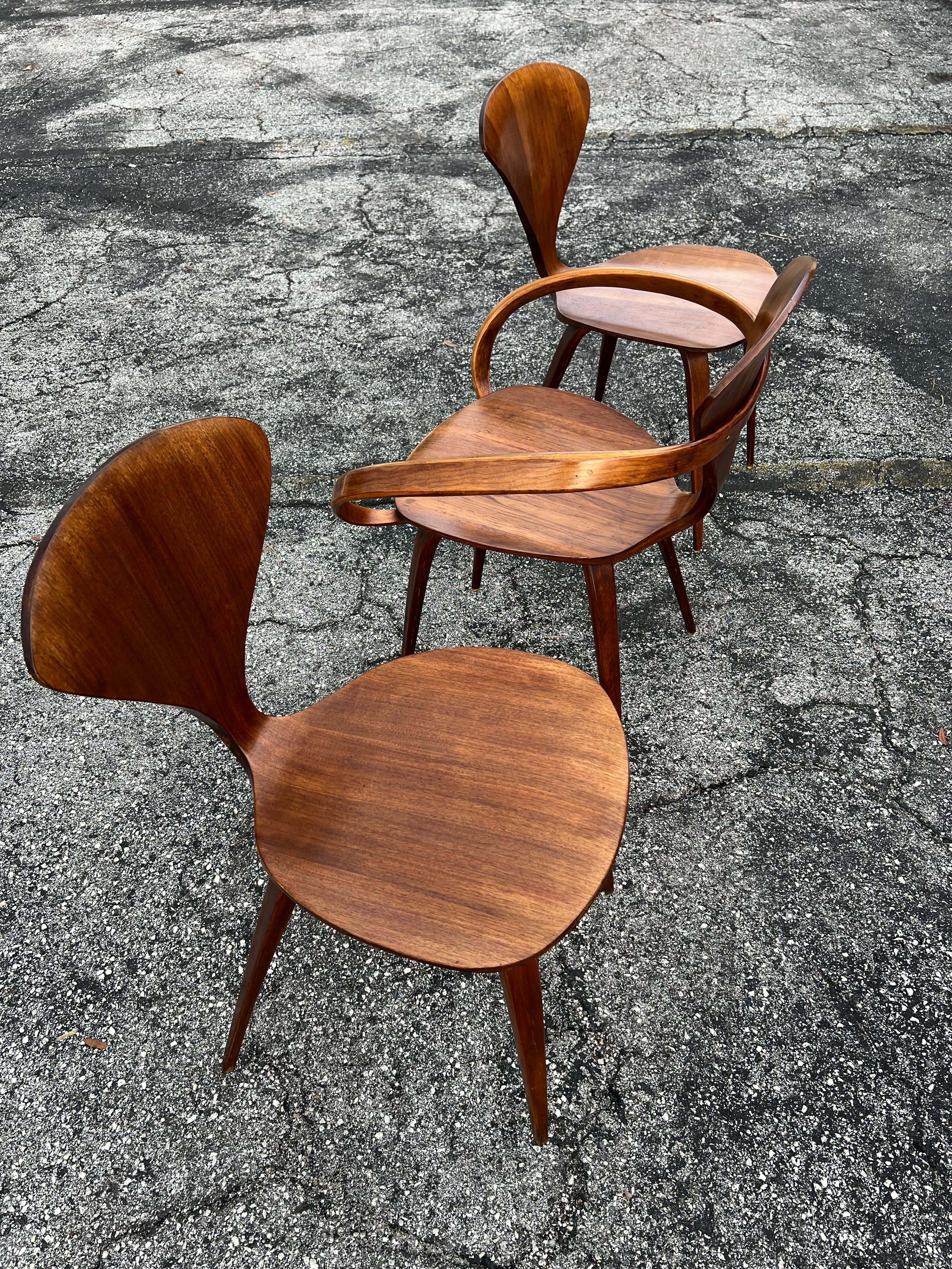 A Vintage Norman Cherner Plycraft Sessel  Und zwei Beistellstühle ca' 1950er Jahre im Angebot 3
