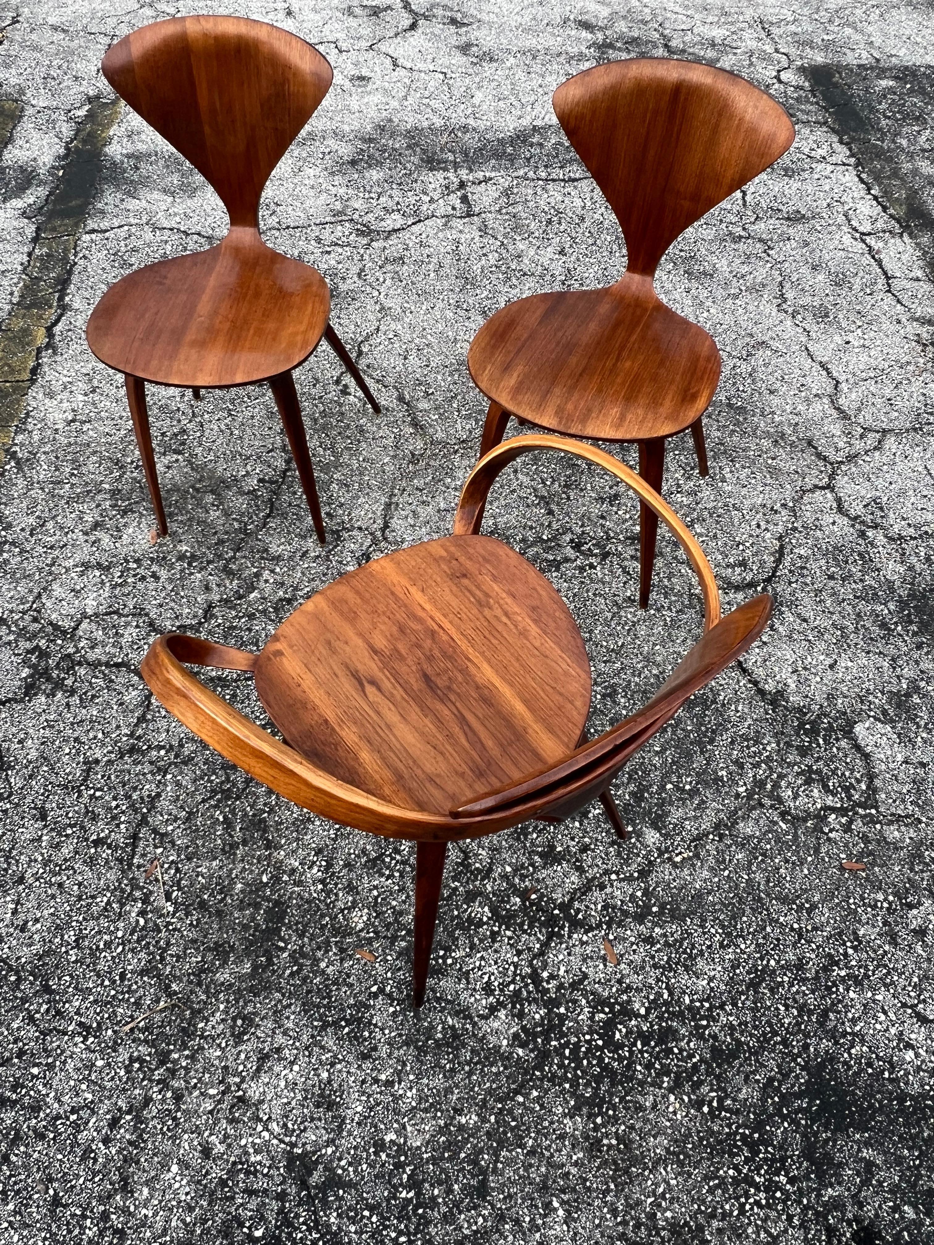 A Vintage Norman Cherner Plycraft Sessel  Und zwei Beistellstühle ca' 1950er Jahre im Angebot 2