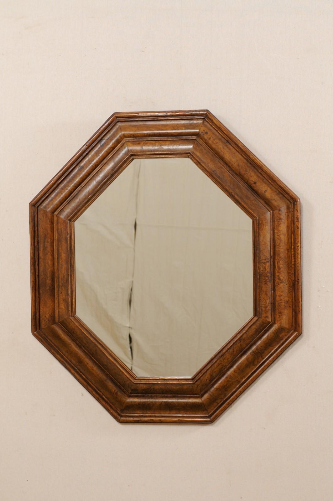 Vintage Octagonal-Shaped Mirror with Burled-Walnut Surround In Good Condition In Atlanta, GA