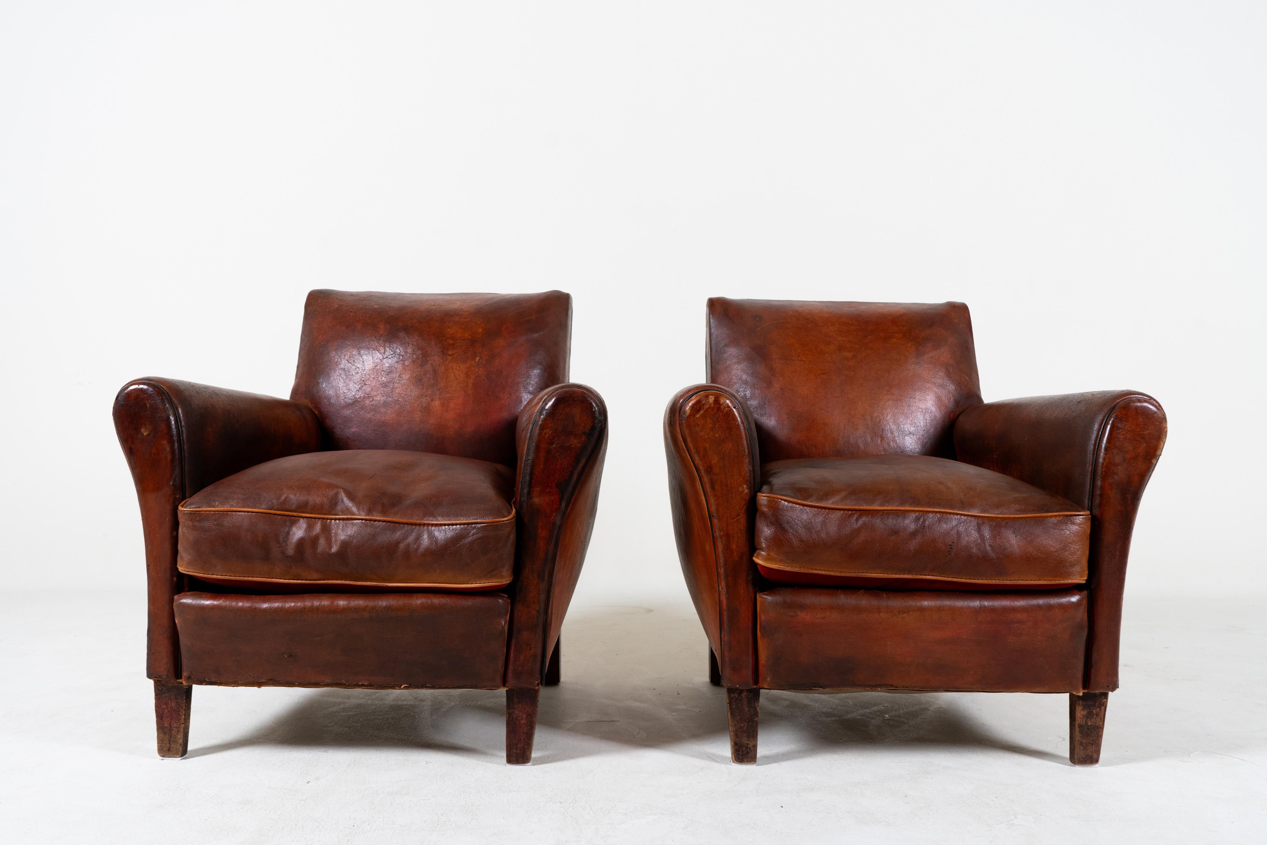 A Vintage Pair of Leather Club Chairs, France 1940 For Sale 3