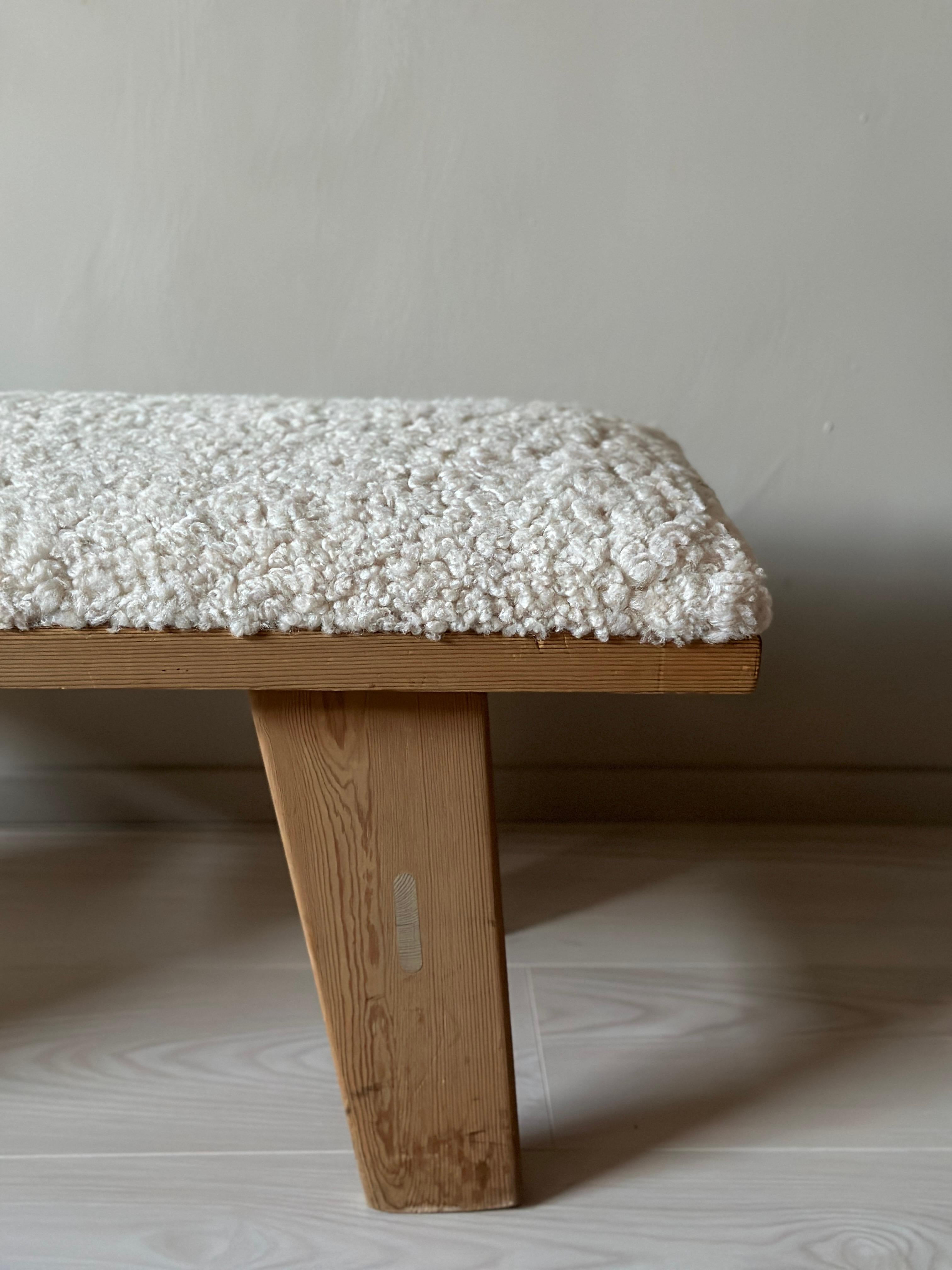 A Vintage Bench by Krogenæs Møbler in Pine, reupholsterd in Shearling. Produced in Norway in the 1960s. 

