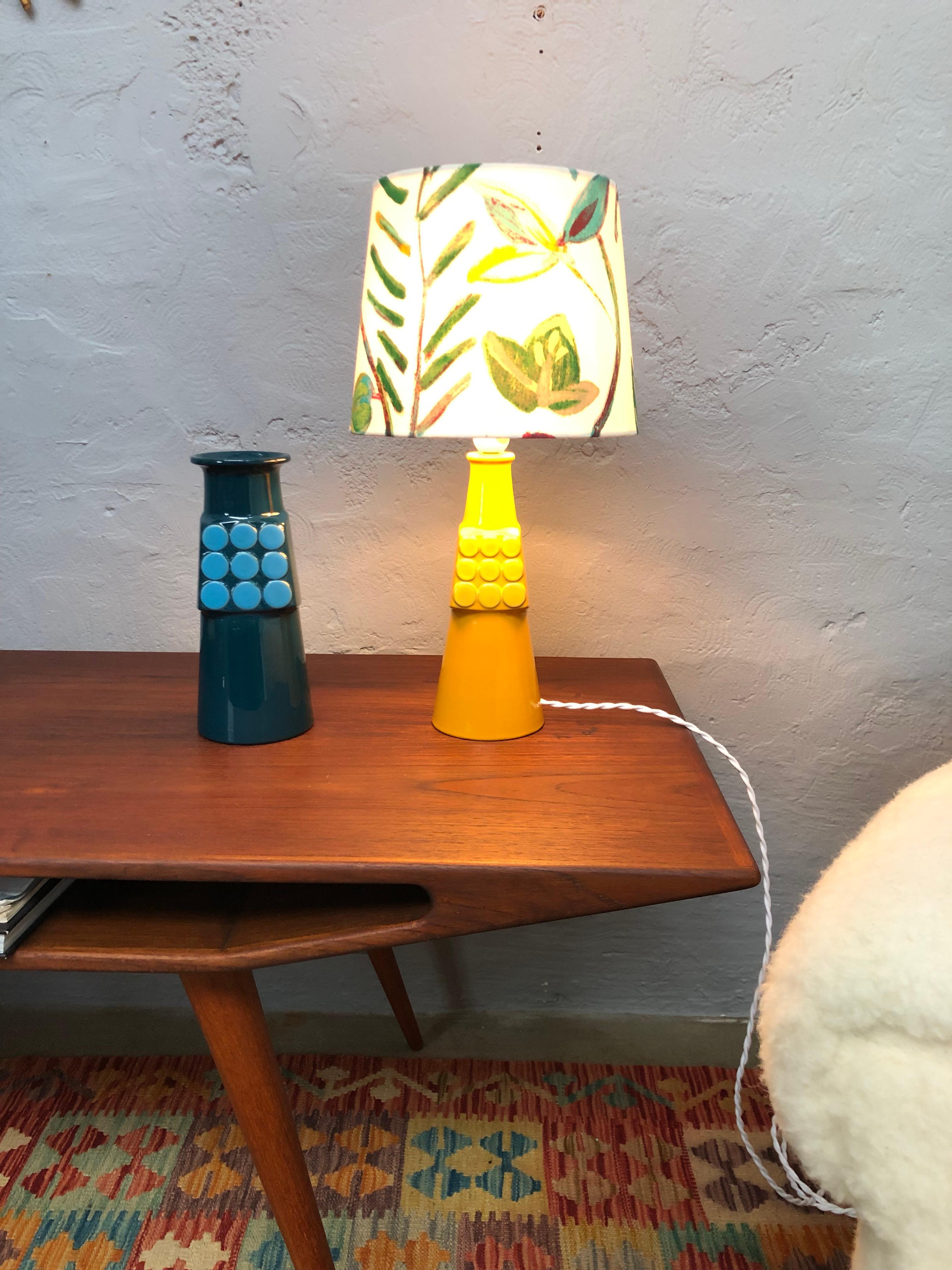 A Vintage Pottery Table Lamp From Knabstrup Of Denmark With Matching Vase For Sale 3