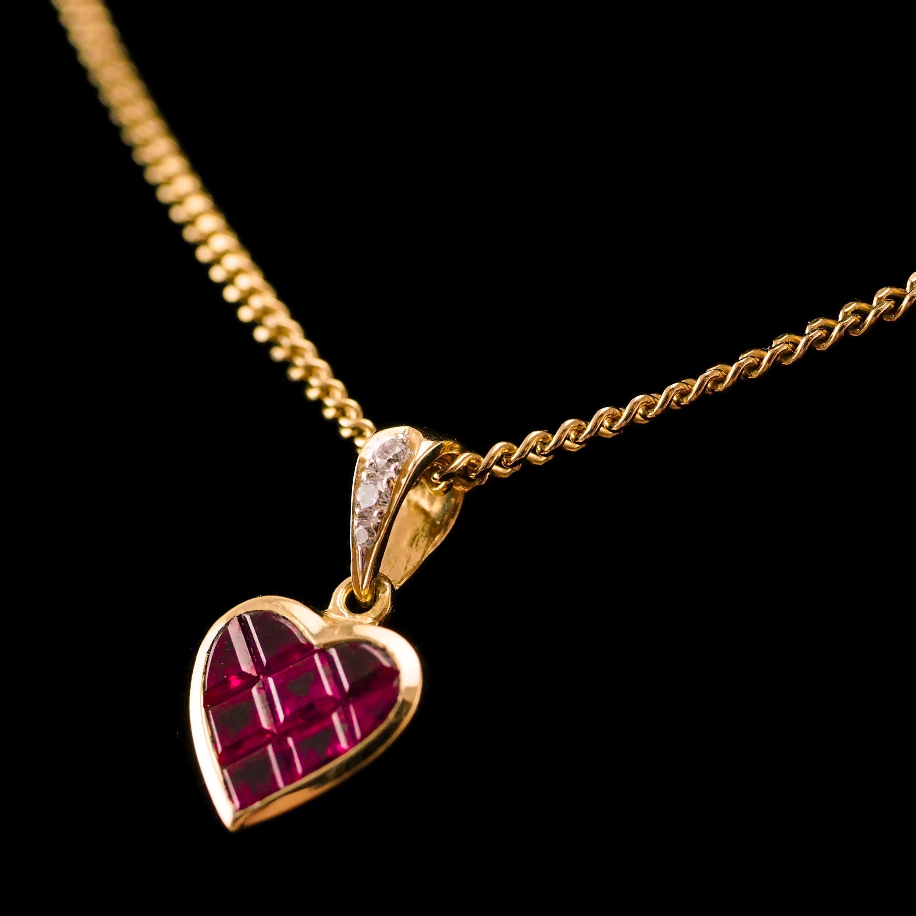 Women's or Men's Vintage Ruby & Diamond 18K Gold Heart Shaped Necklace