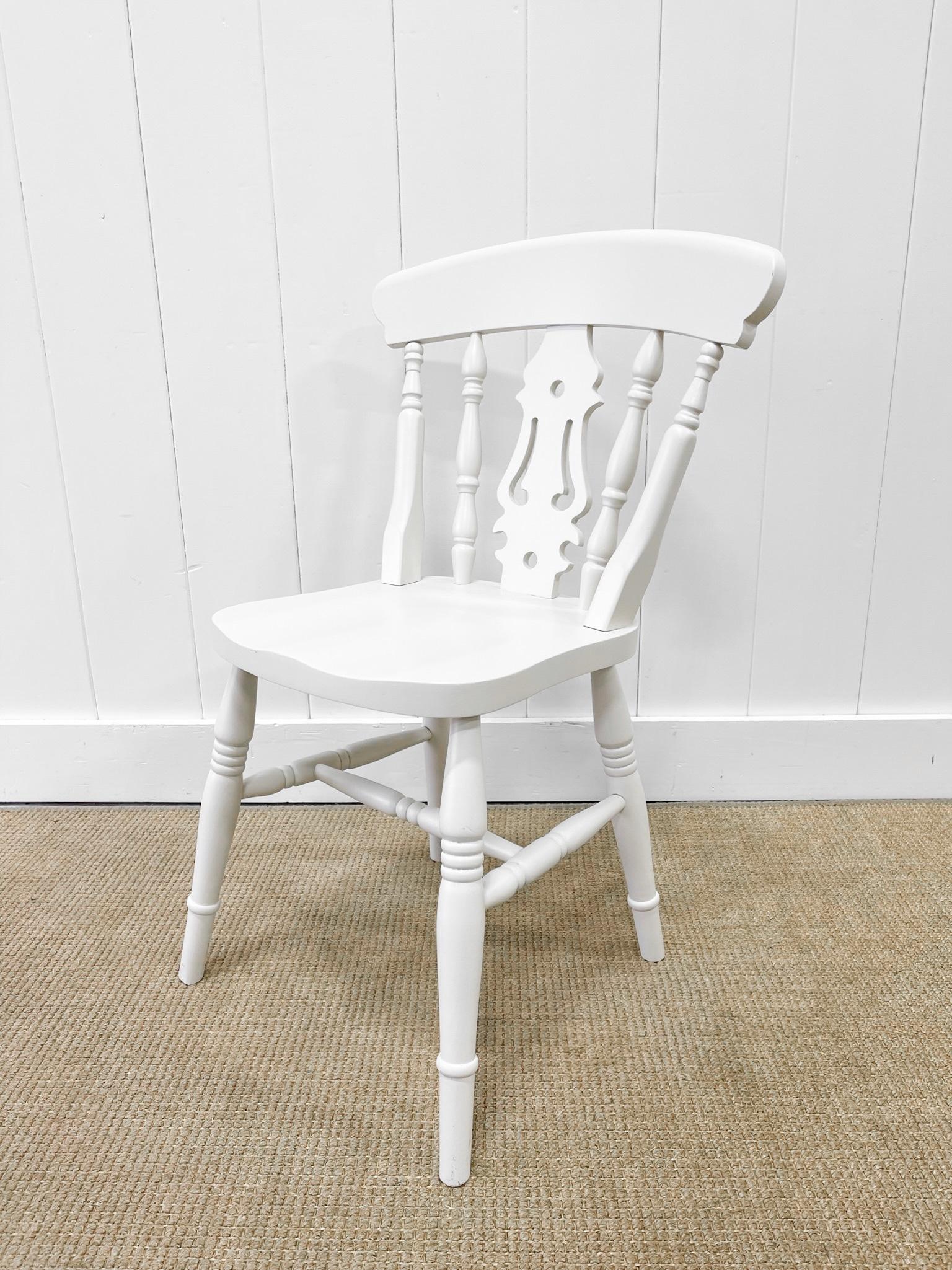 20th Century A Vintage Set of 4 White Fiddleback Back Chairs For Sale