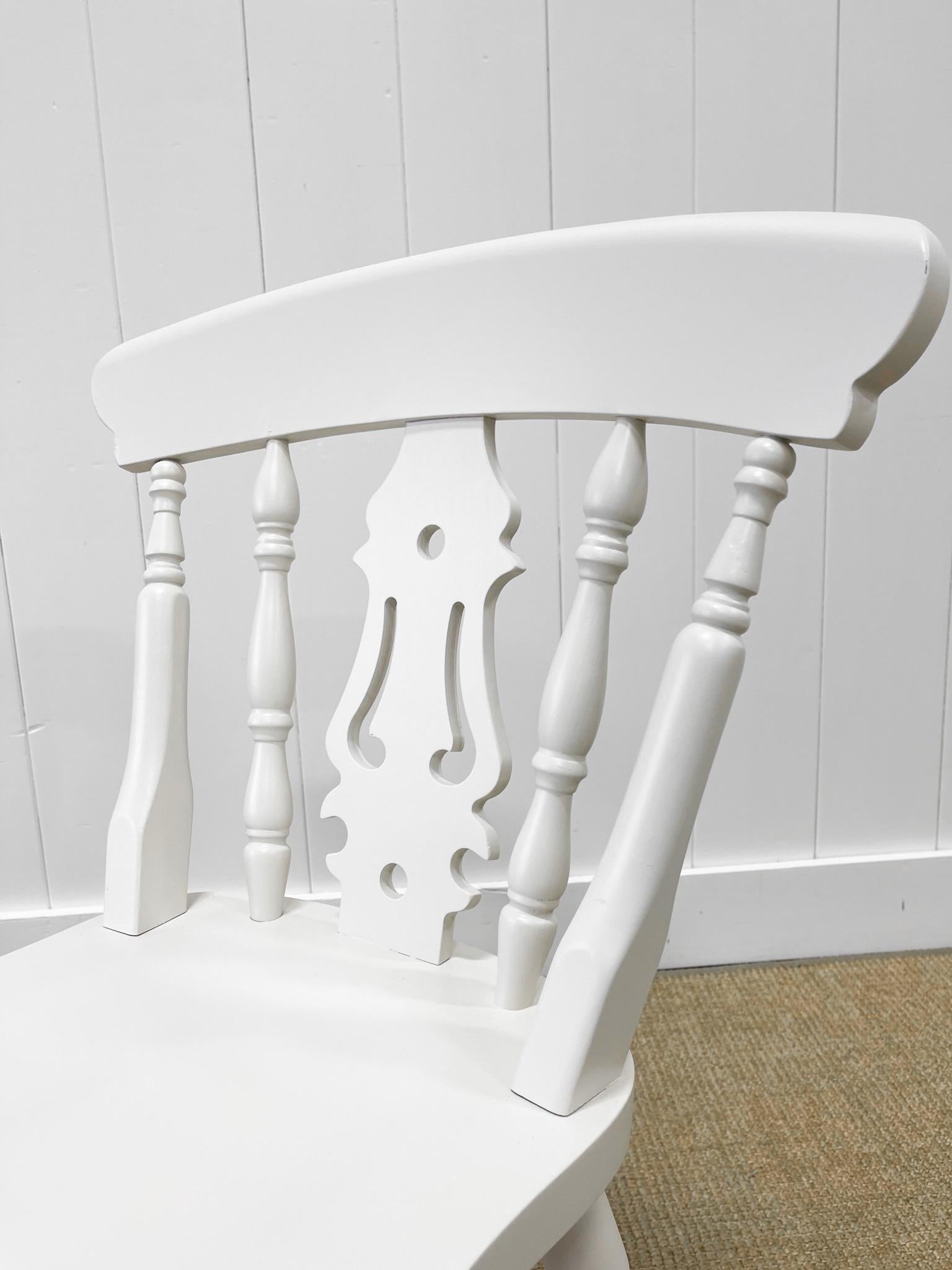 Ash A Vintage Set of 4 White Fiddleback Back Chairs For Sale