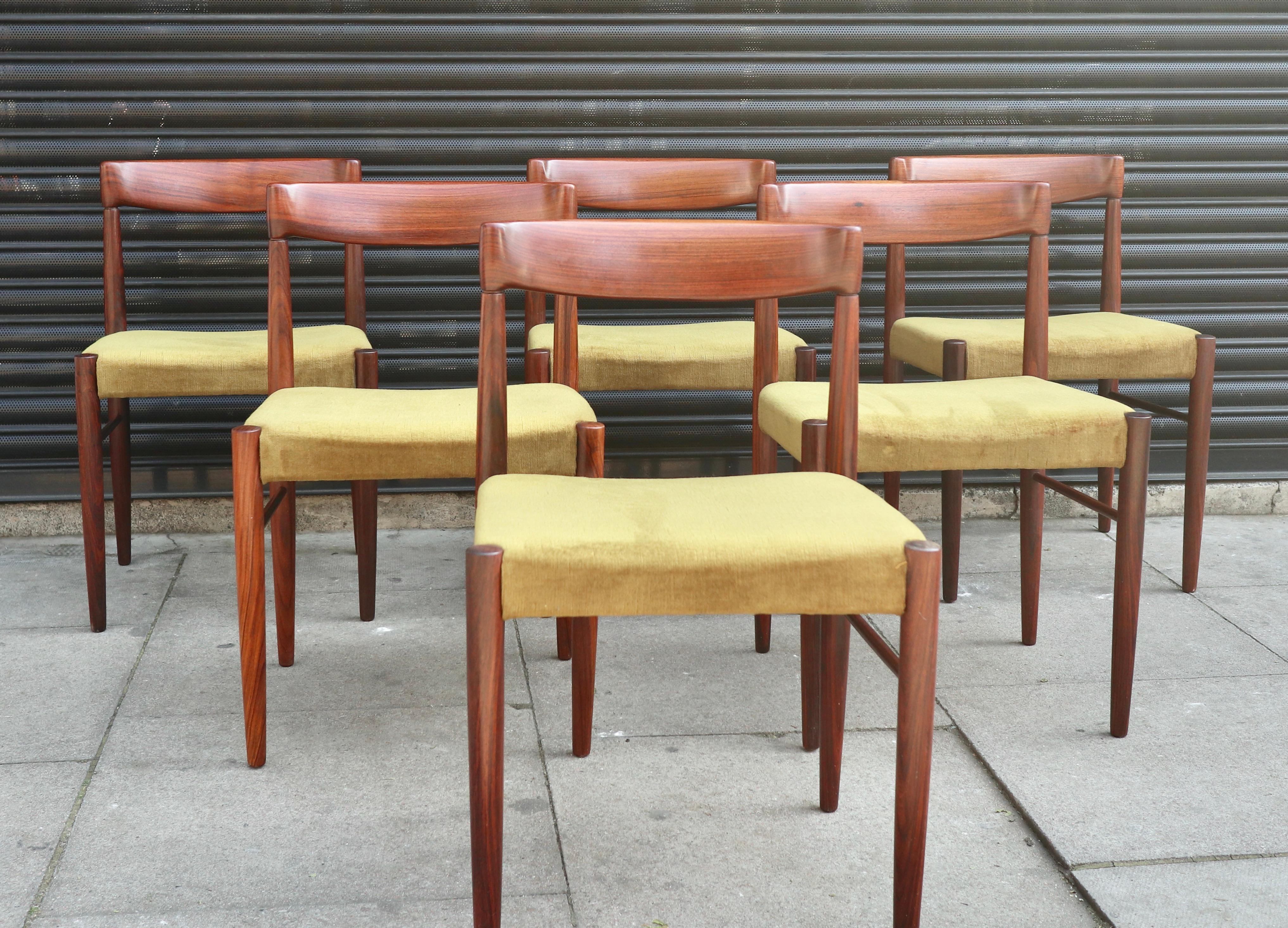 20ième siècle Un ensemble vintage de six chaises de salle à manger danoises en bois de rose des années 1960 par H W Klein pour Bramin en vente