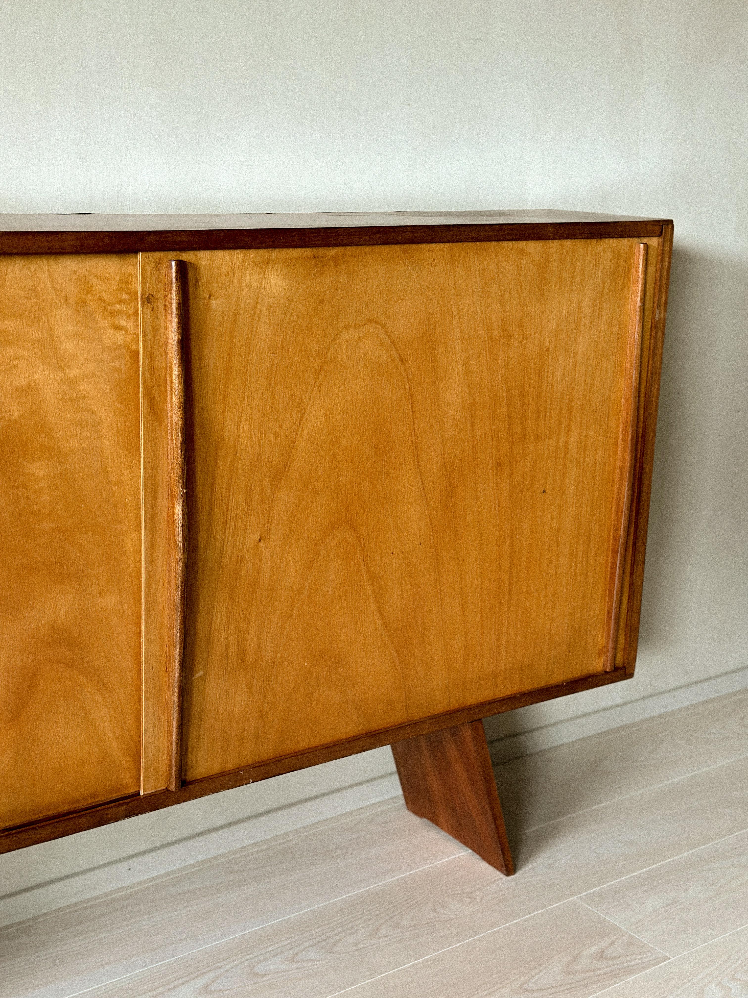 A Vintage Sideboard in style of Charlotte Perriand, France, c. 1950s in vendita 10