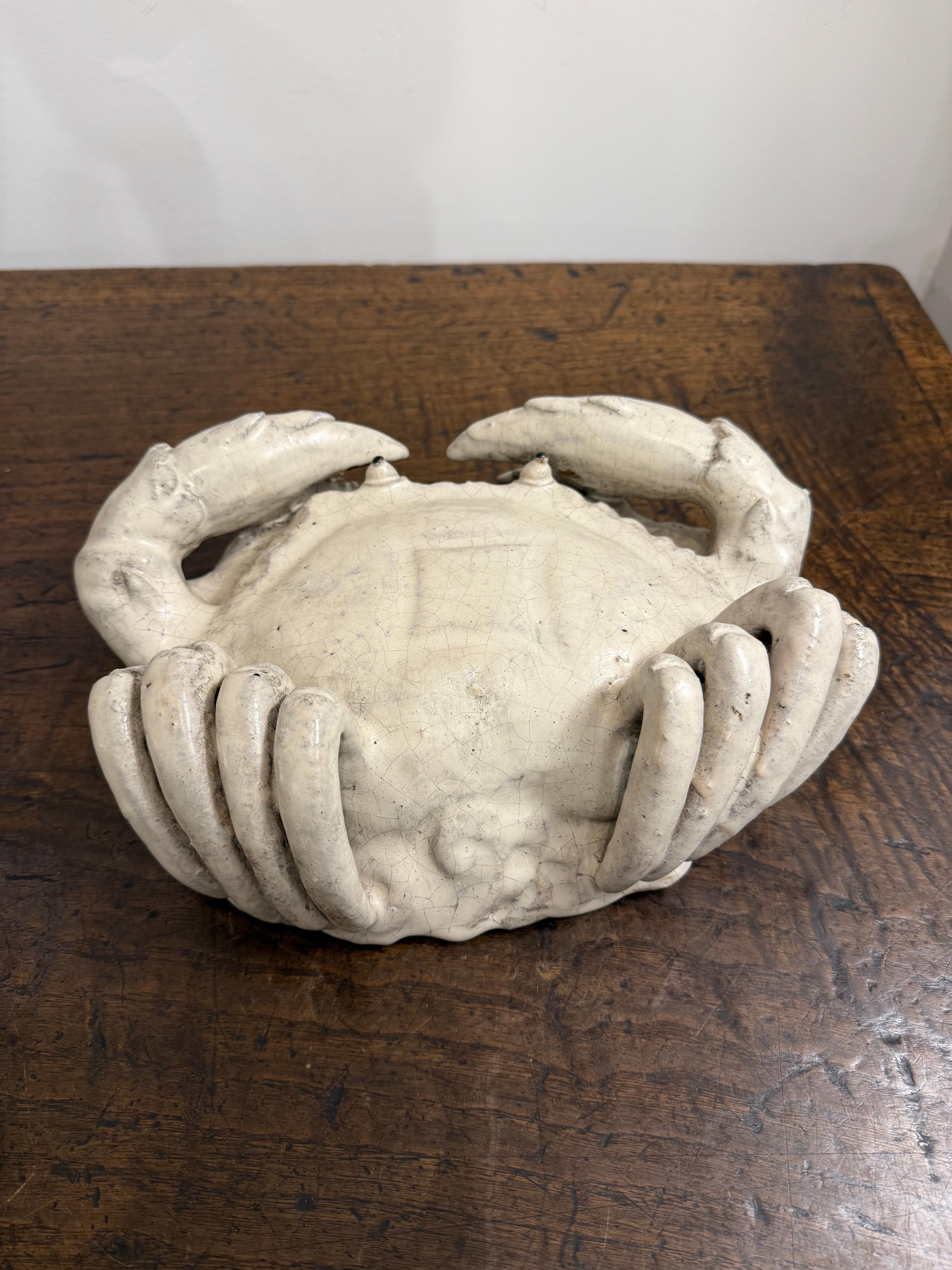 Granchio in gres d'epoca, metà del XX secolo in vendita 7