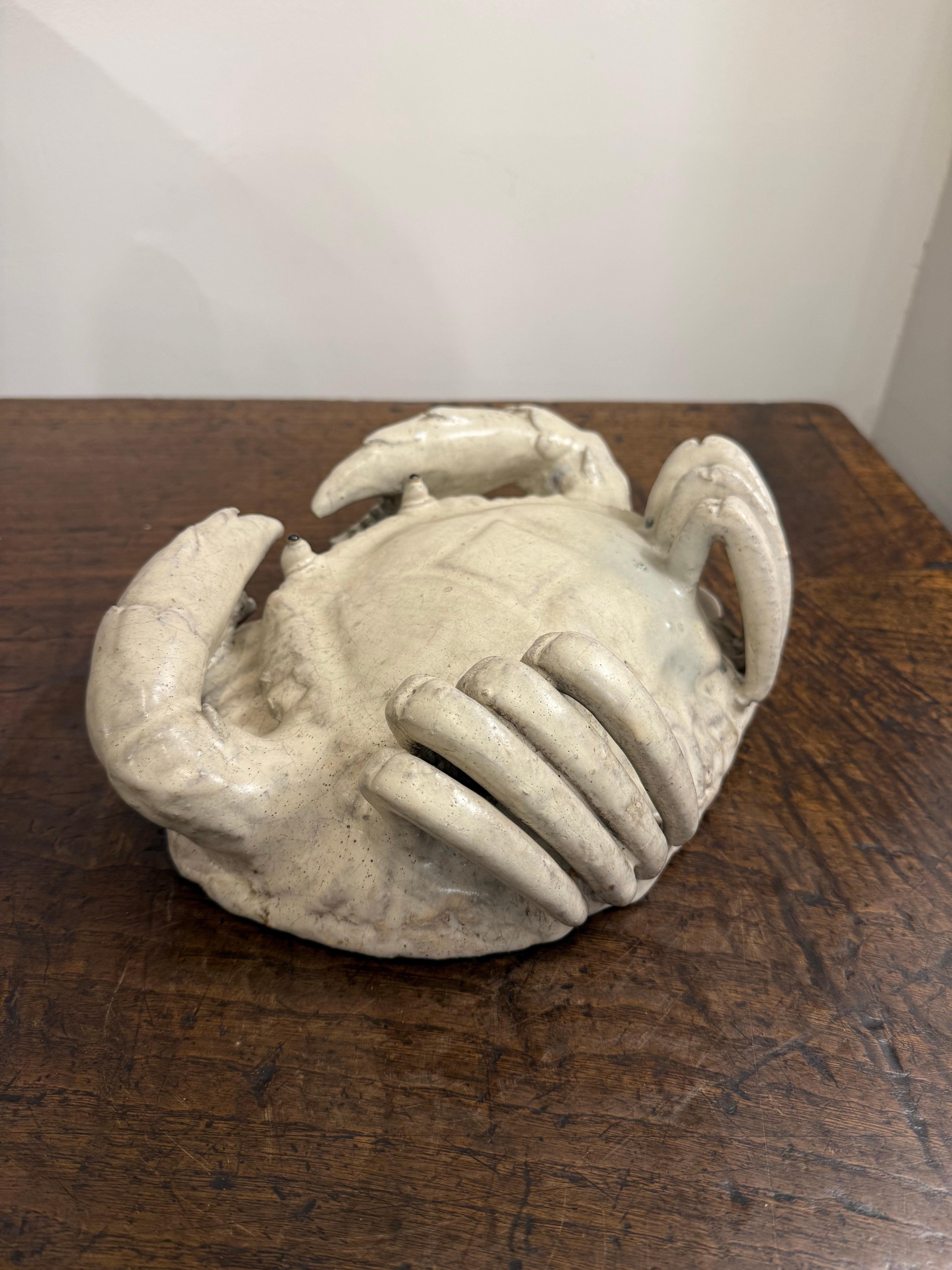 Granchio in gres d'epoca, metà del XX secolo In condizioni buone in vendita a ARMADALE, VIC