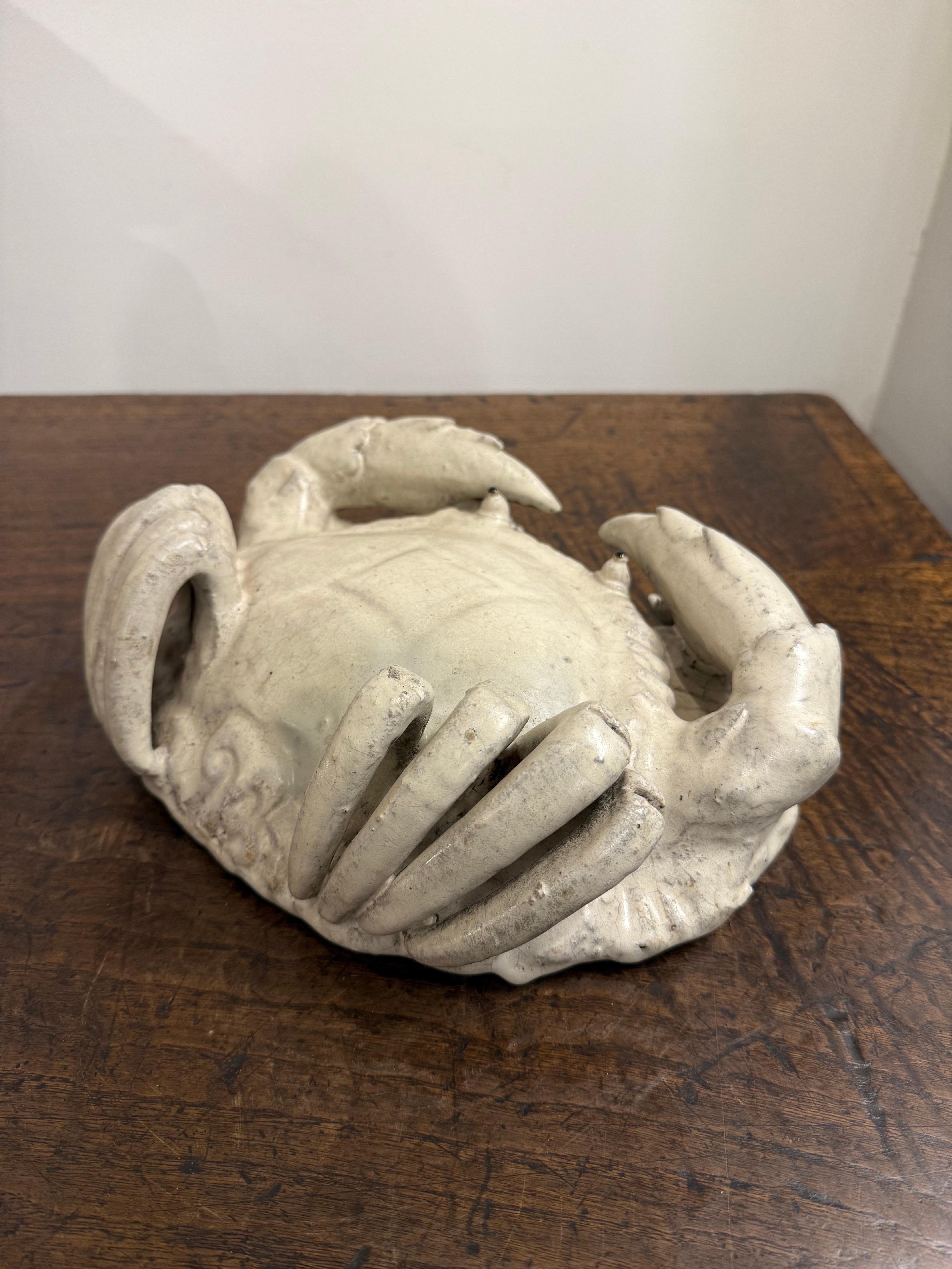 Granchio in gres d'epoca, metà del XX secolo in vendita 1