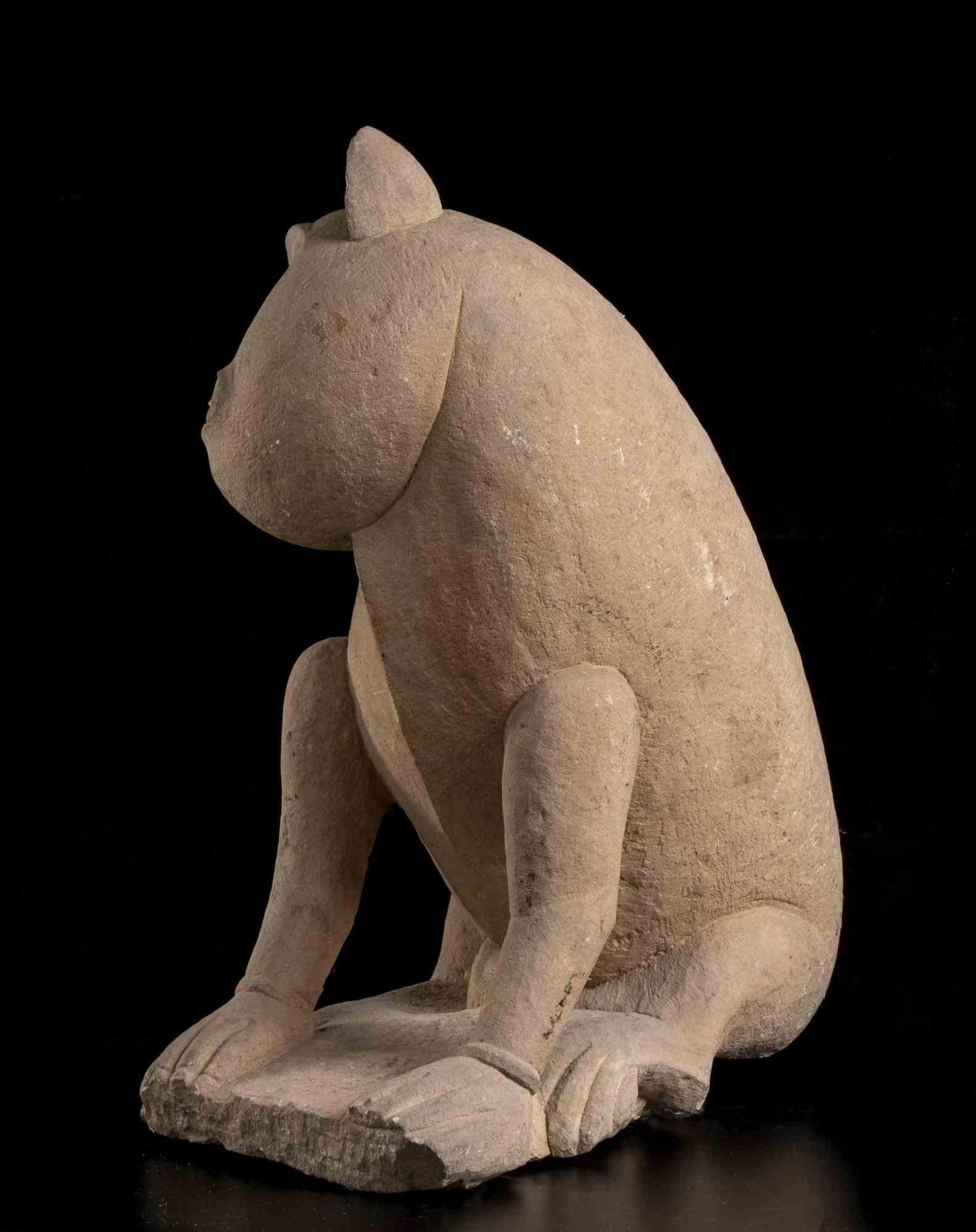 A STUCCO SCULPTURE OF A MONKEY 
India, 20th century

Sitting on its hind legs, the animal with the head head accentuatedly turned to the right.

43 cm high

Provenance: private collection, Italy.