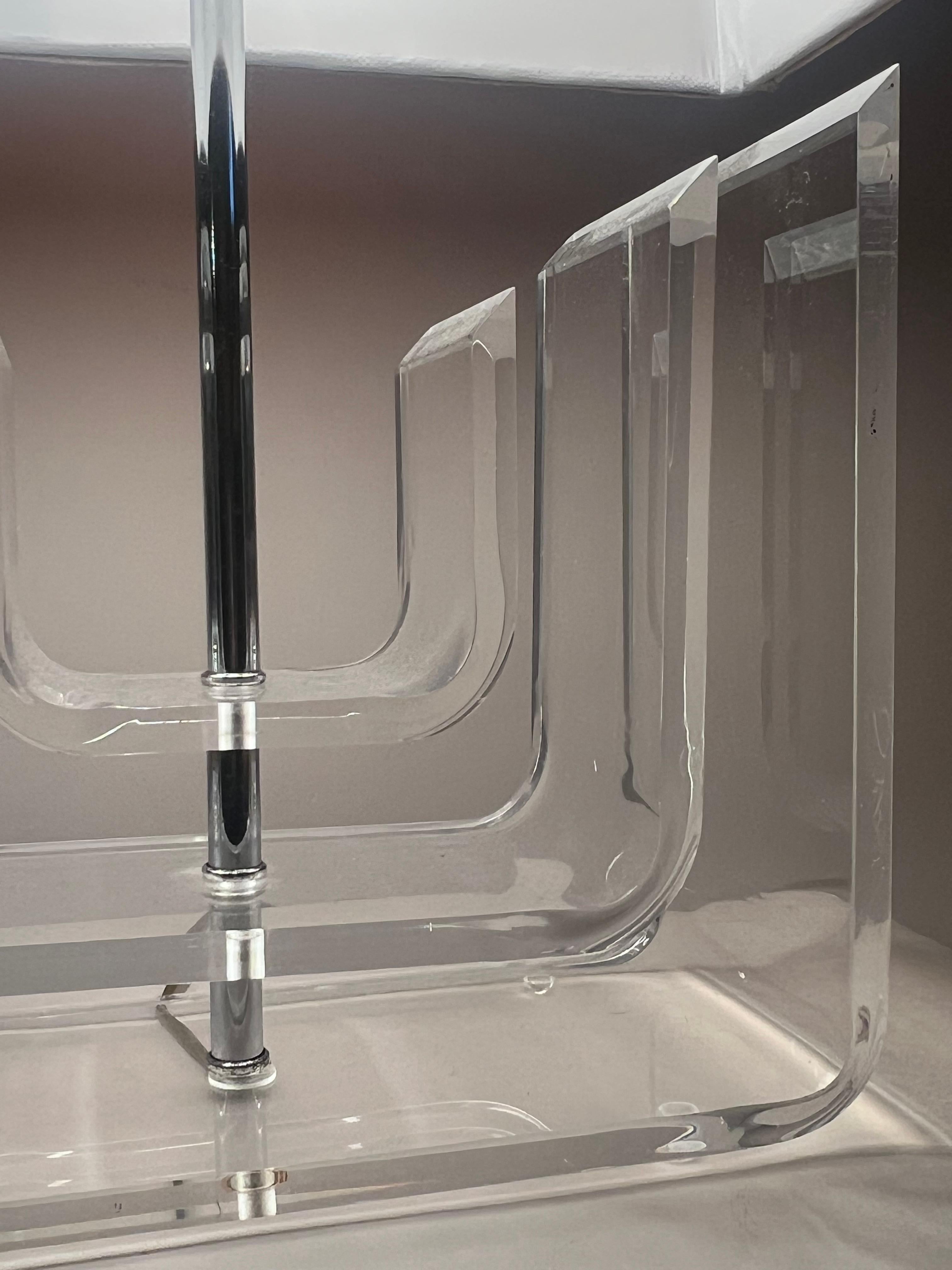 Lampe de table en lucite par Marlee Ca' 1970 en vente 2